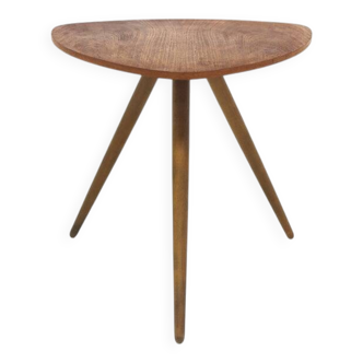 Scandinavian "tripod" side table in teak, Sweden, 1950.