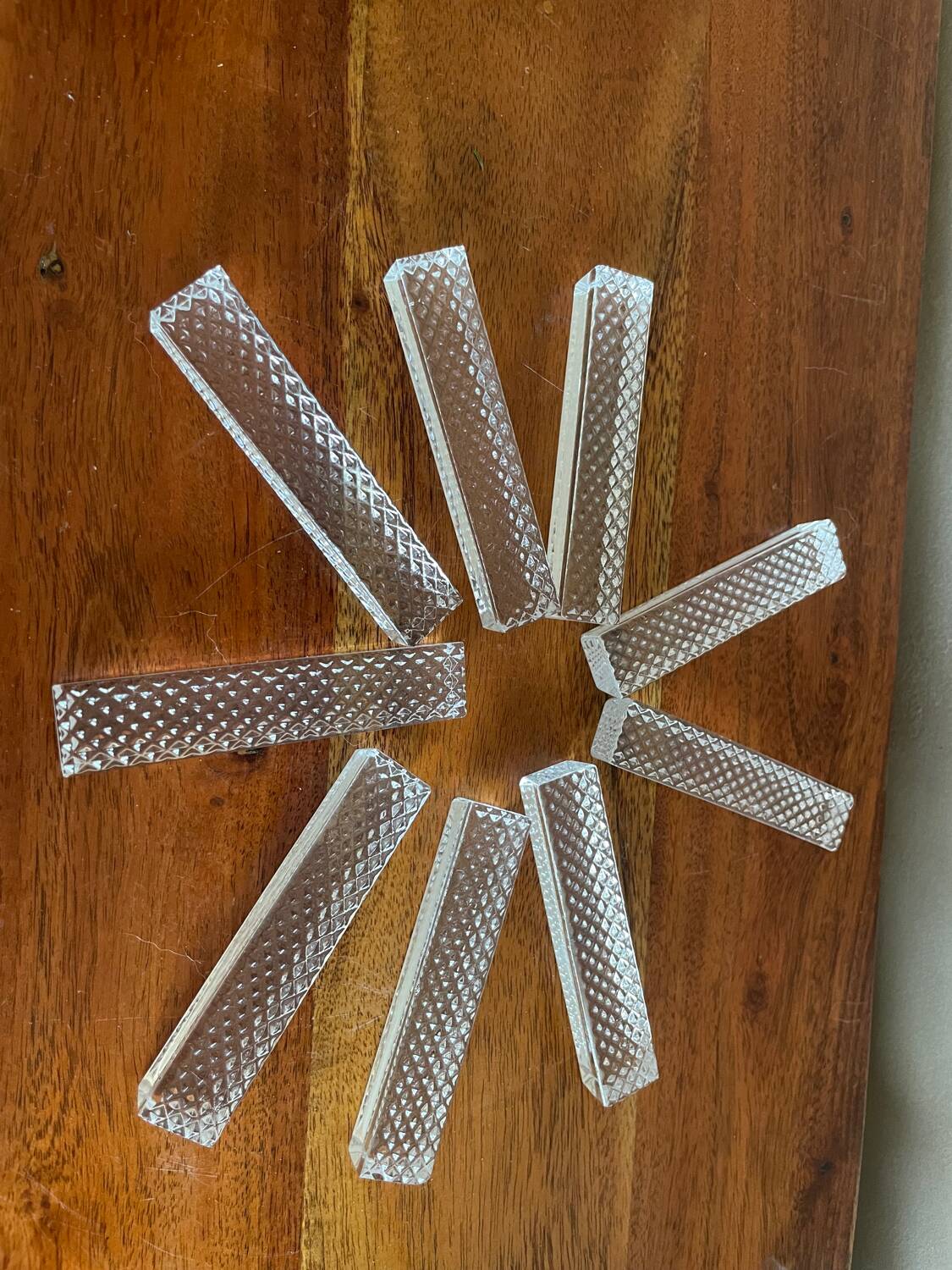 9 glass knife holders