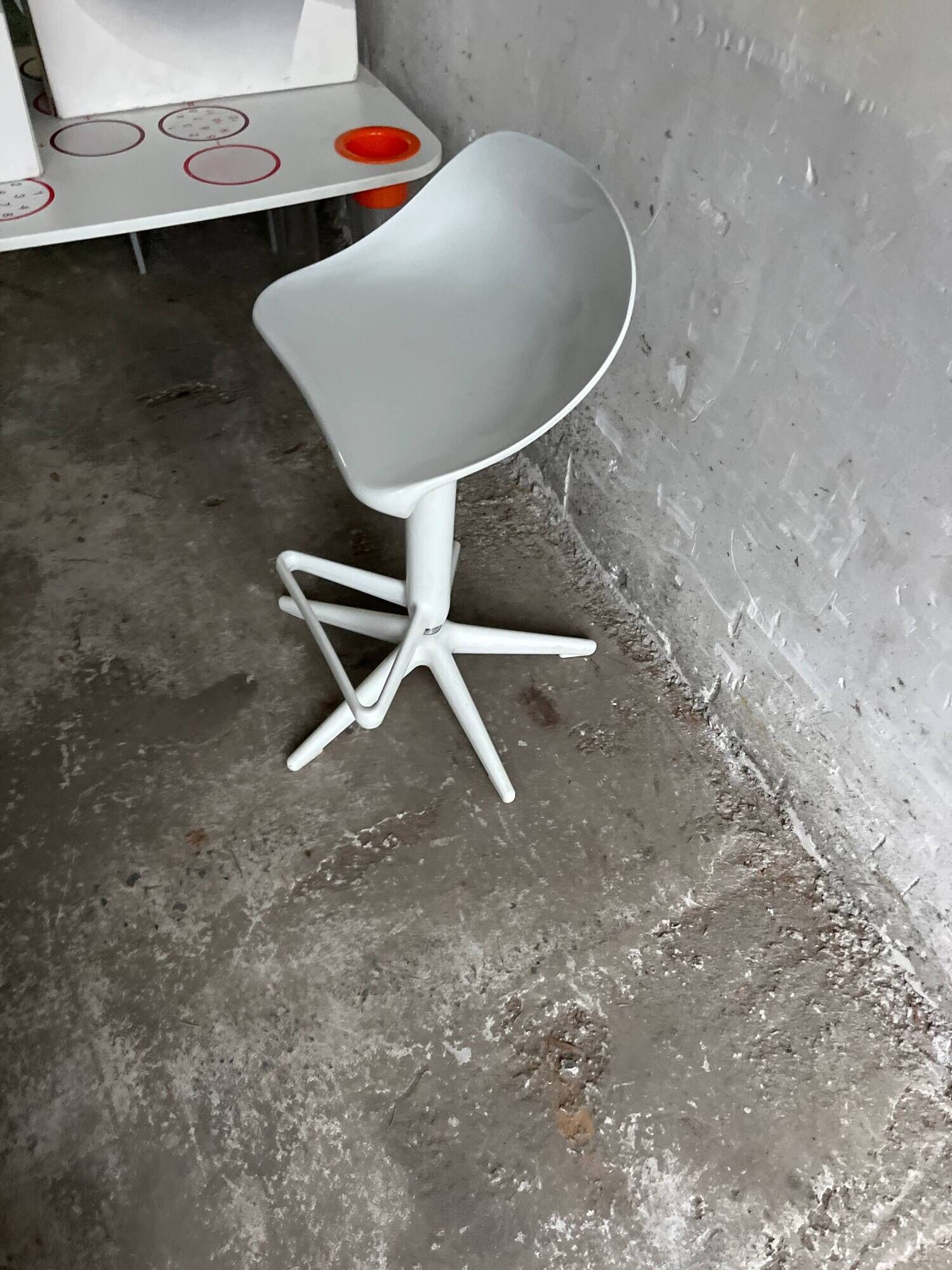 Spoon bar stool by Antonio Citterio & Toan Nguyen for Kartell