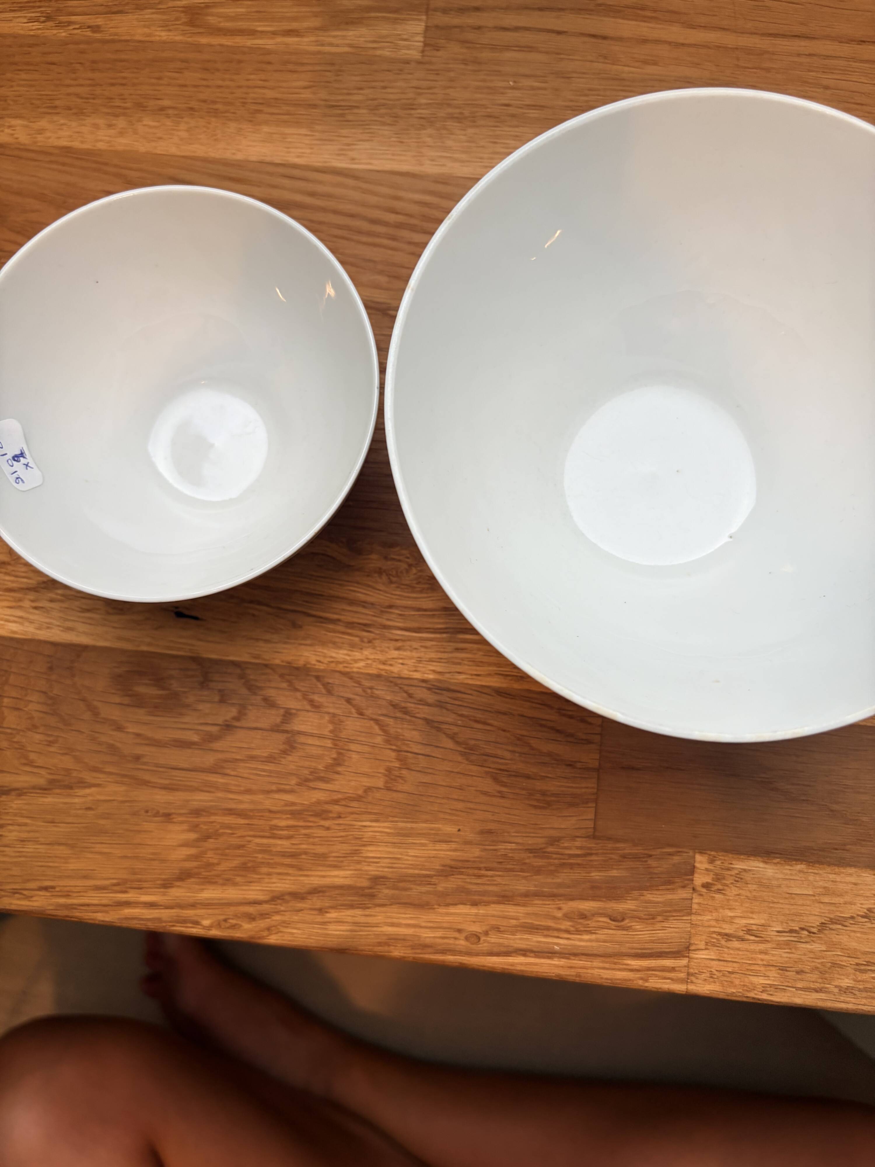 2 vintage Art Deco bowls 210104