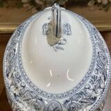 Important English Minton porcelain soup tureen, Florentine pattern