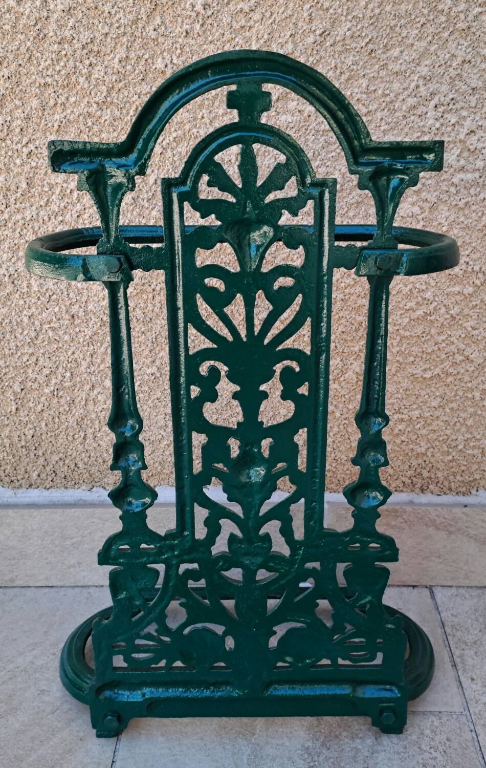 Cast iron umbrella stand