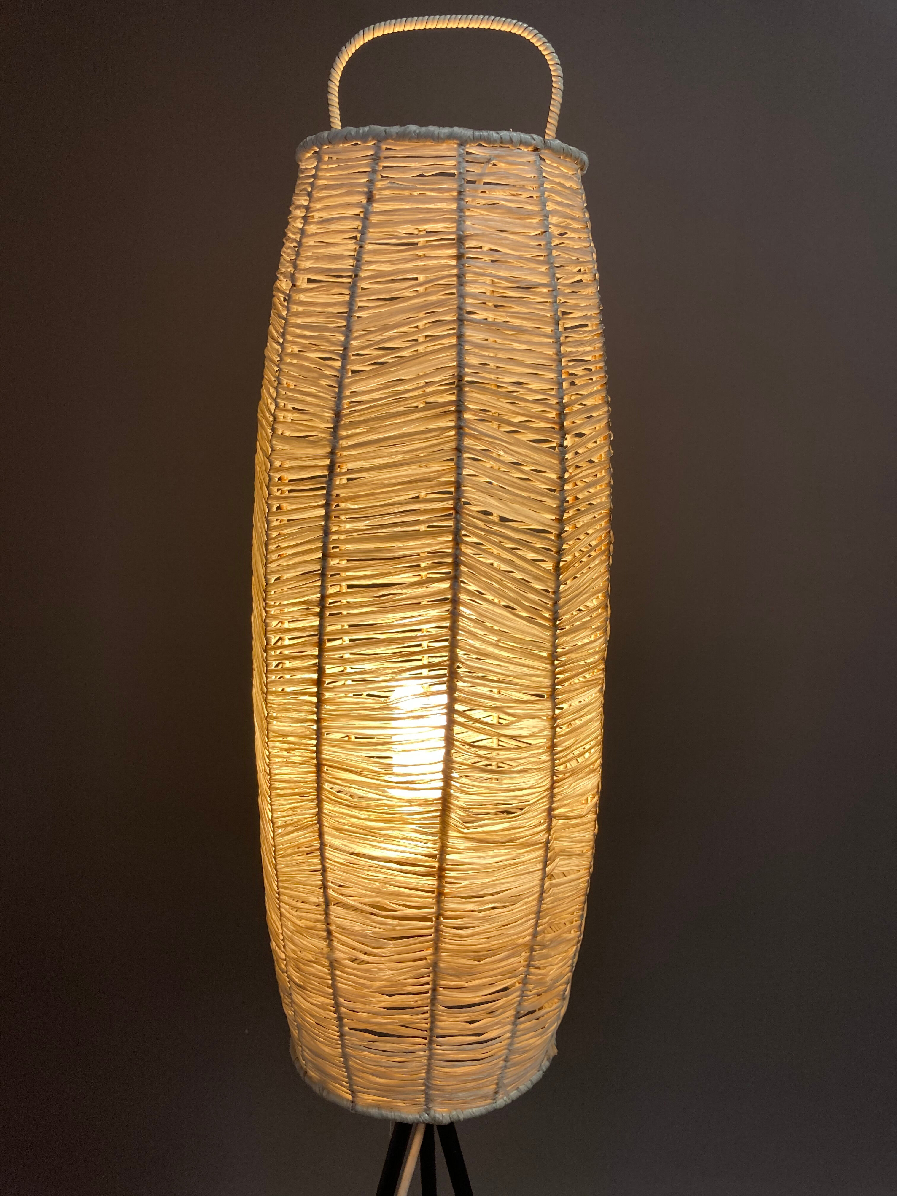 Elegant tripod lamp design 1950