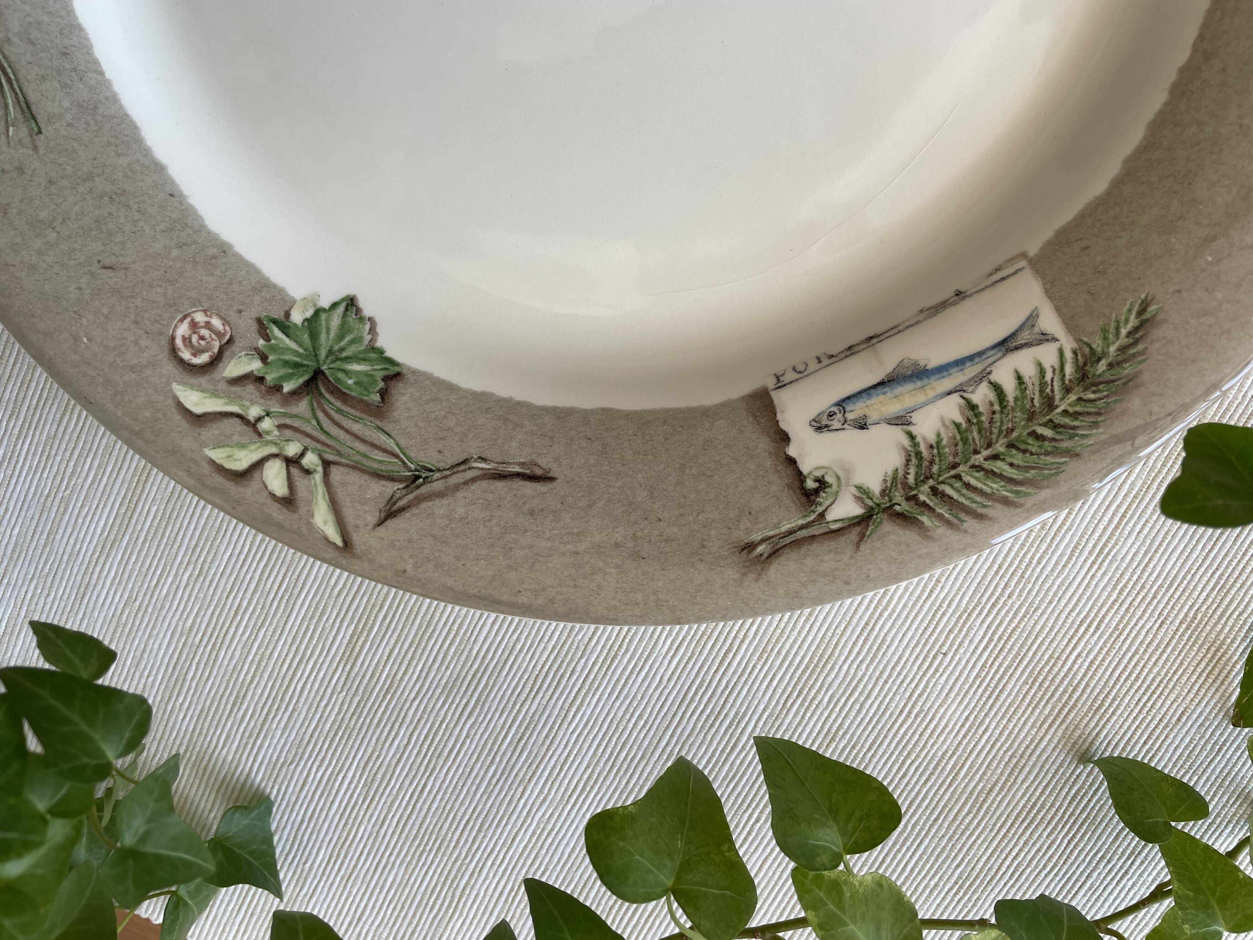 8 grandes assiettes plates en faïence de gien