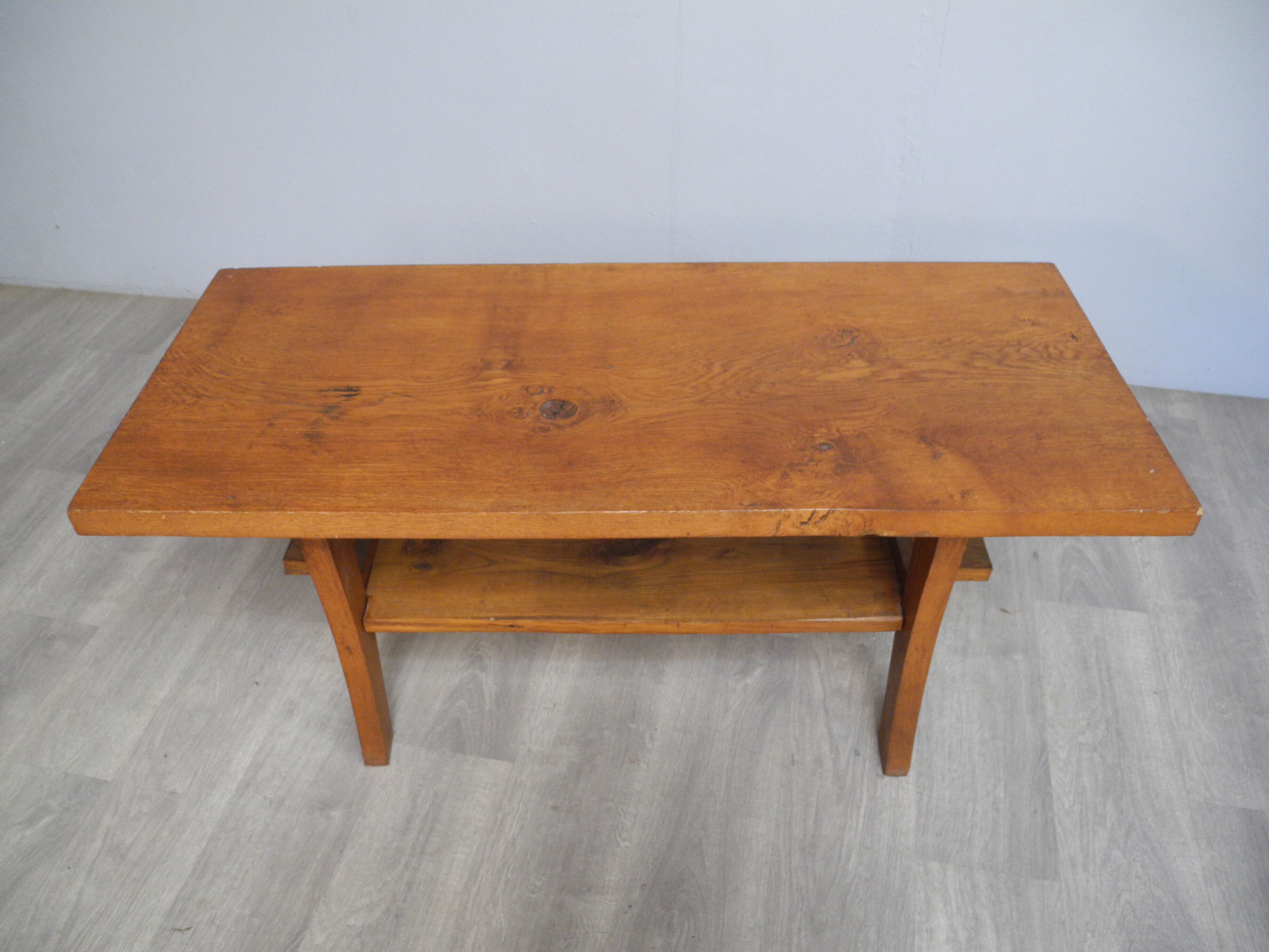 Coffee table with vintage wooden tray year 1960/1970