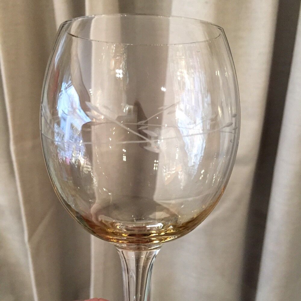 SUITE OF 8 GLASSES A GLASS WINE SMOKES OF THE YEARS 1930 1940