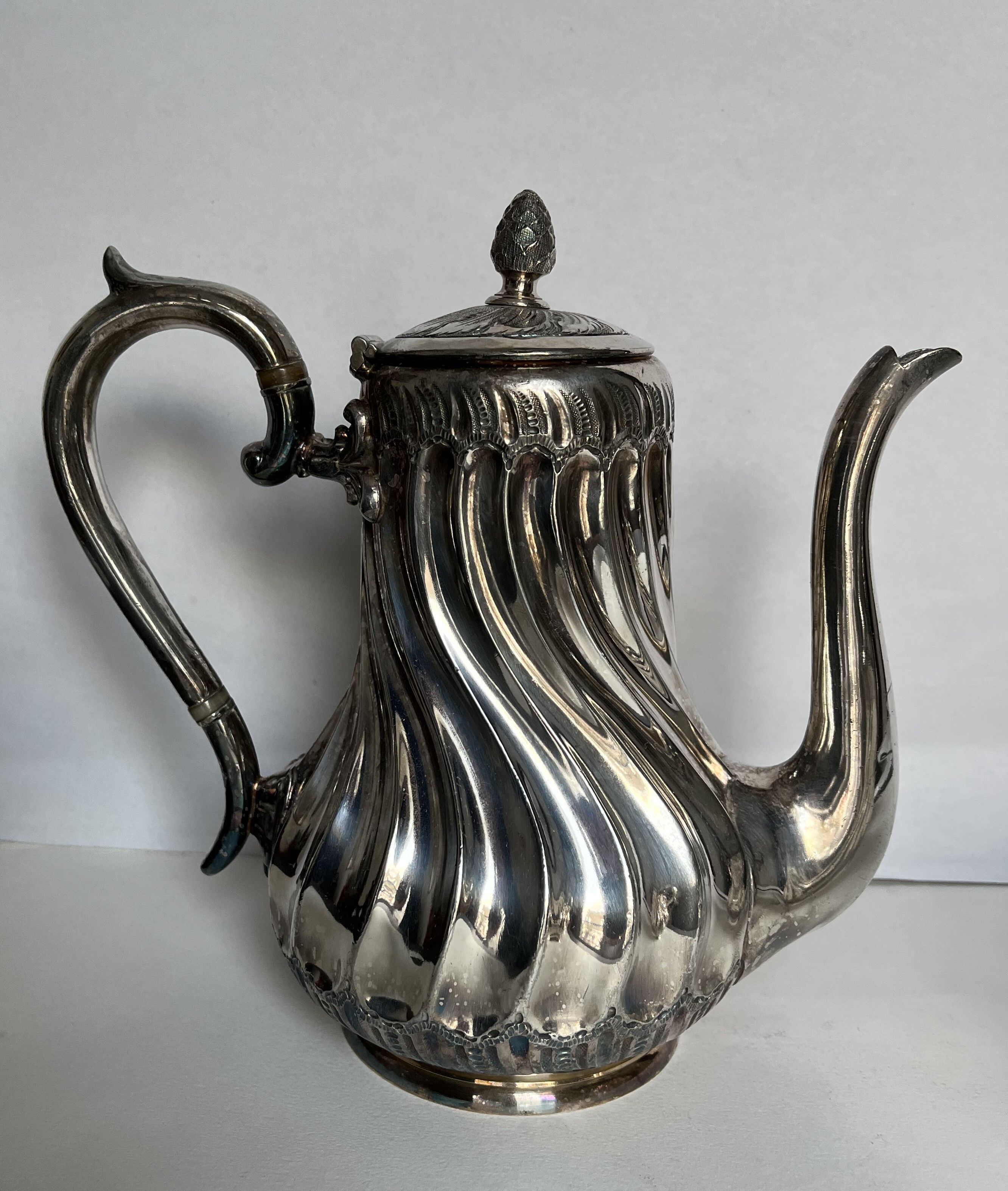 Silver metal tea and coffee set