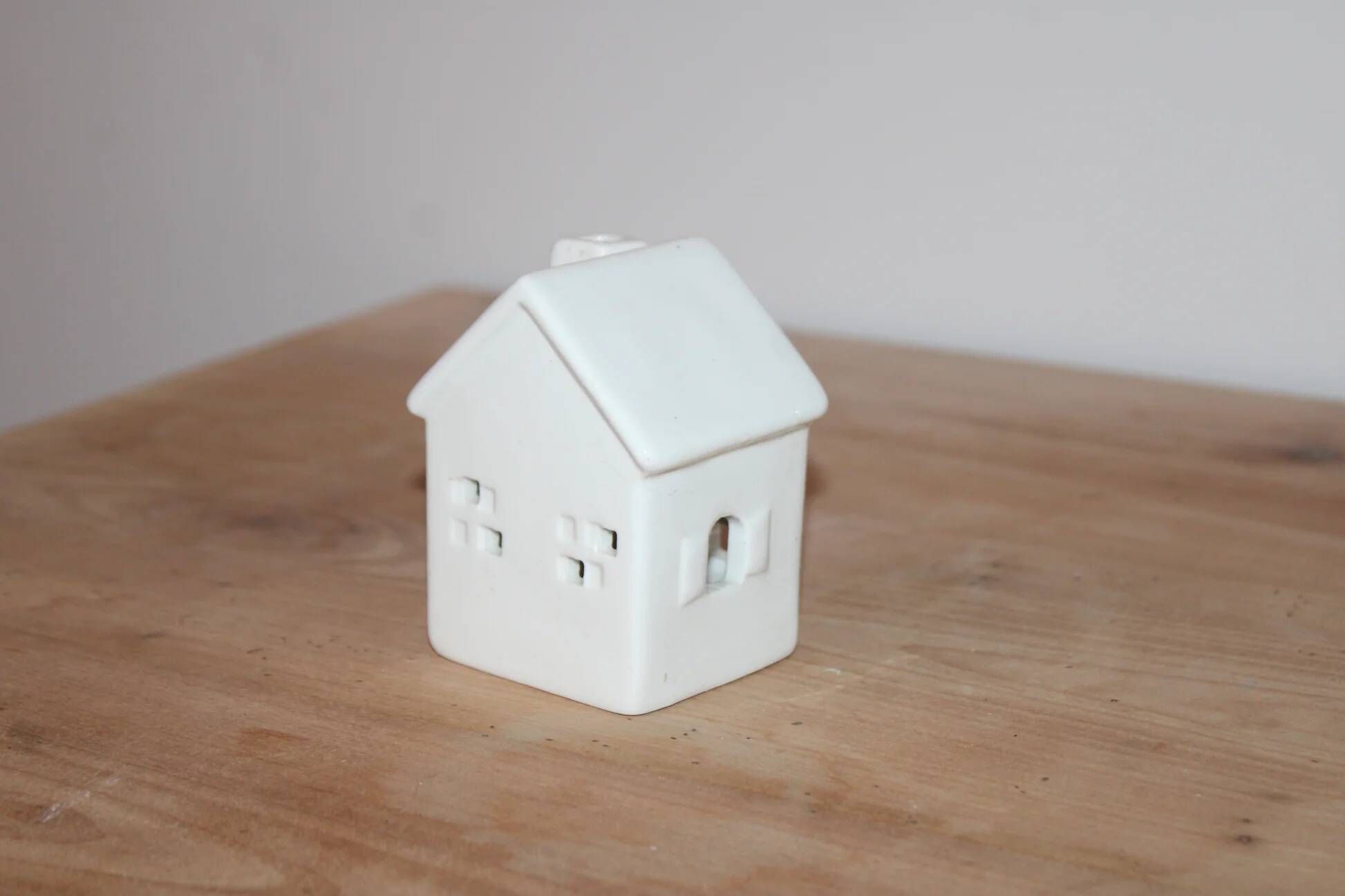 White perforated ceramic house lantern – Light decoration