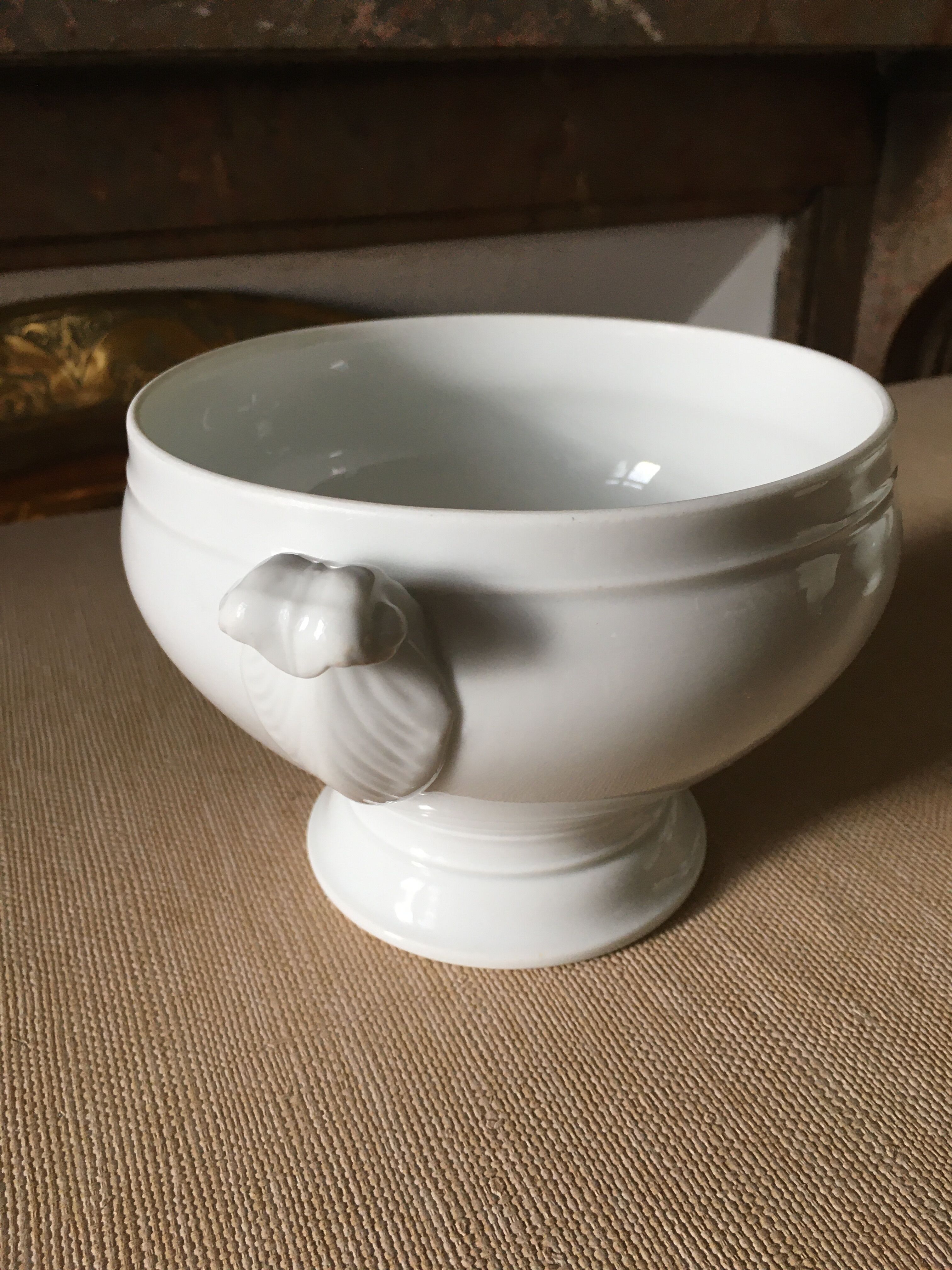 White broth bowl and salad bowl