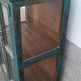 Vitrine en bois bleue
