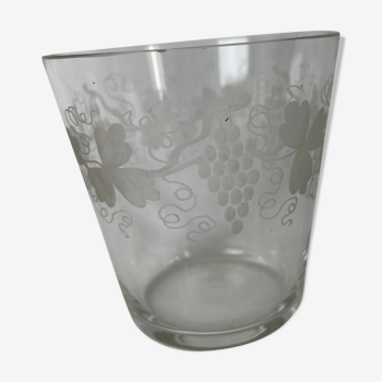 Transparent glass with grape pattern