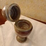 Egg table ashtray