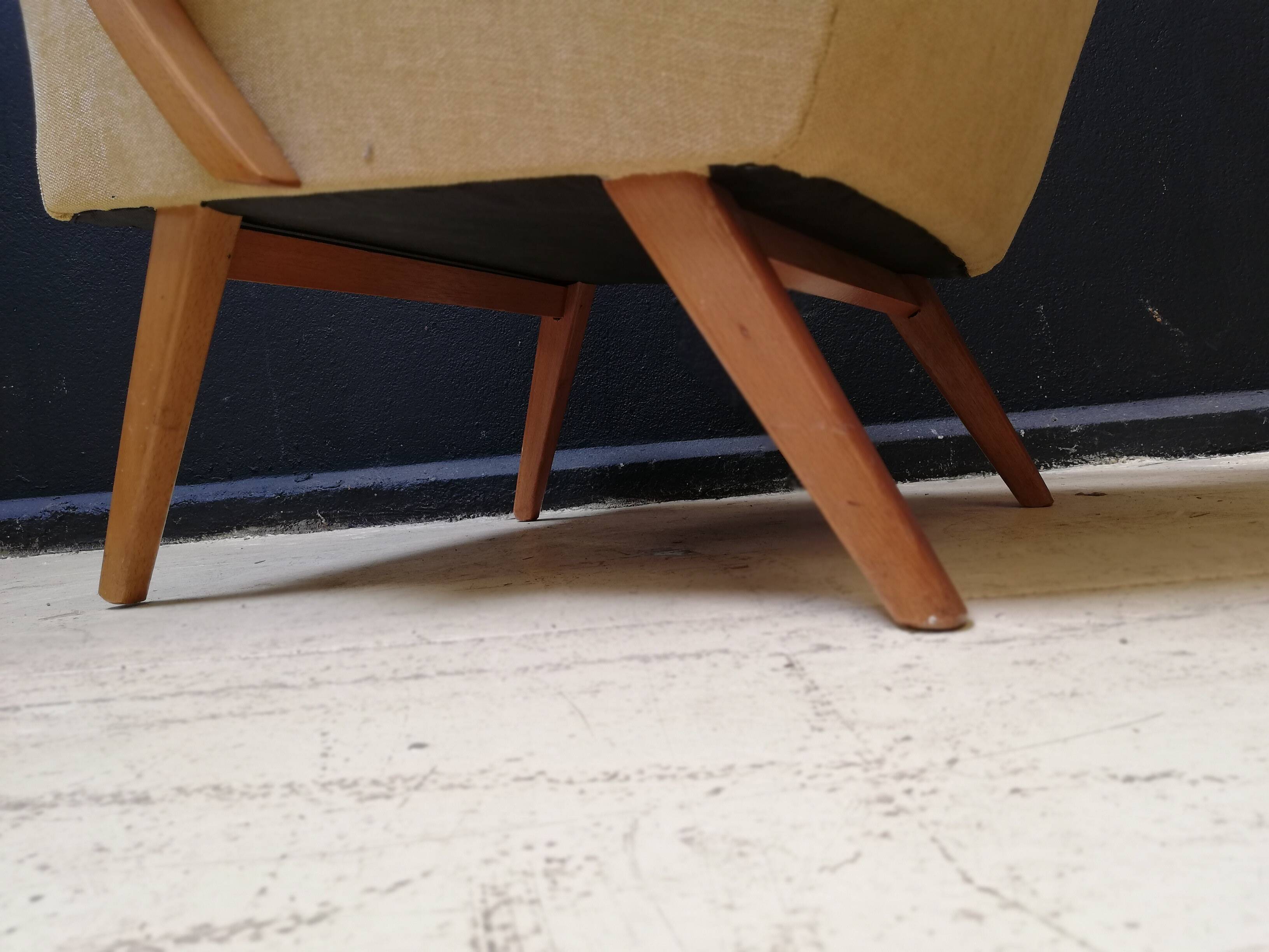Paire de fauteuils vintage Halabala 1950