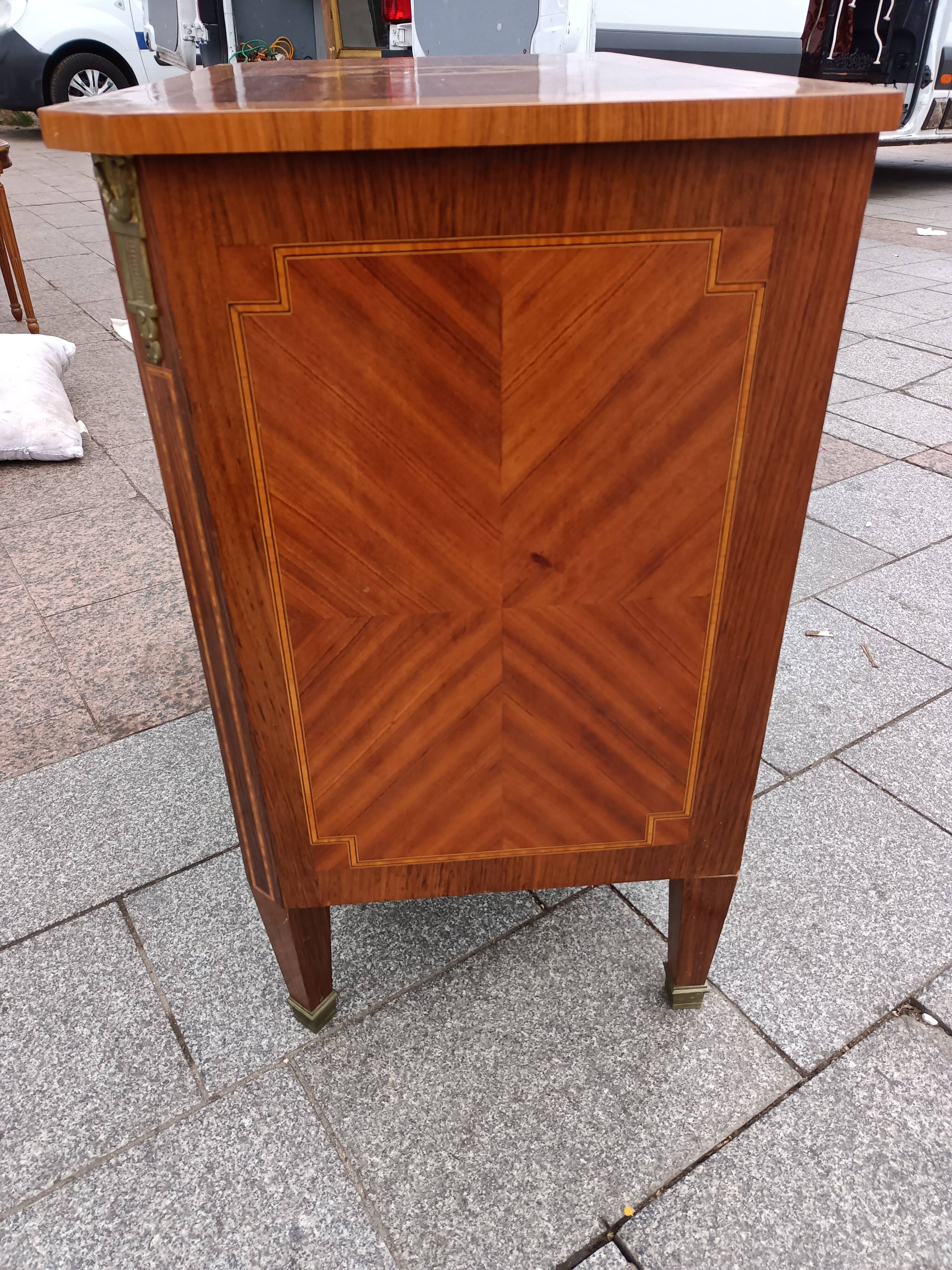 Old Louis XVI style chest of drawers in marquetry