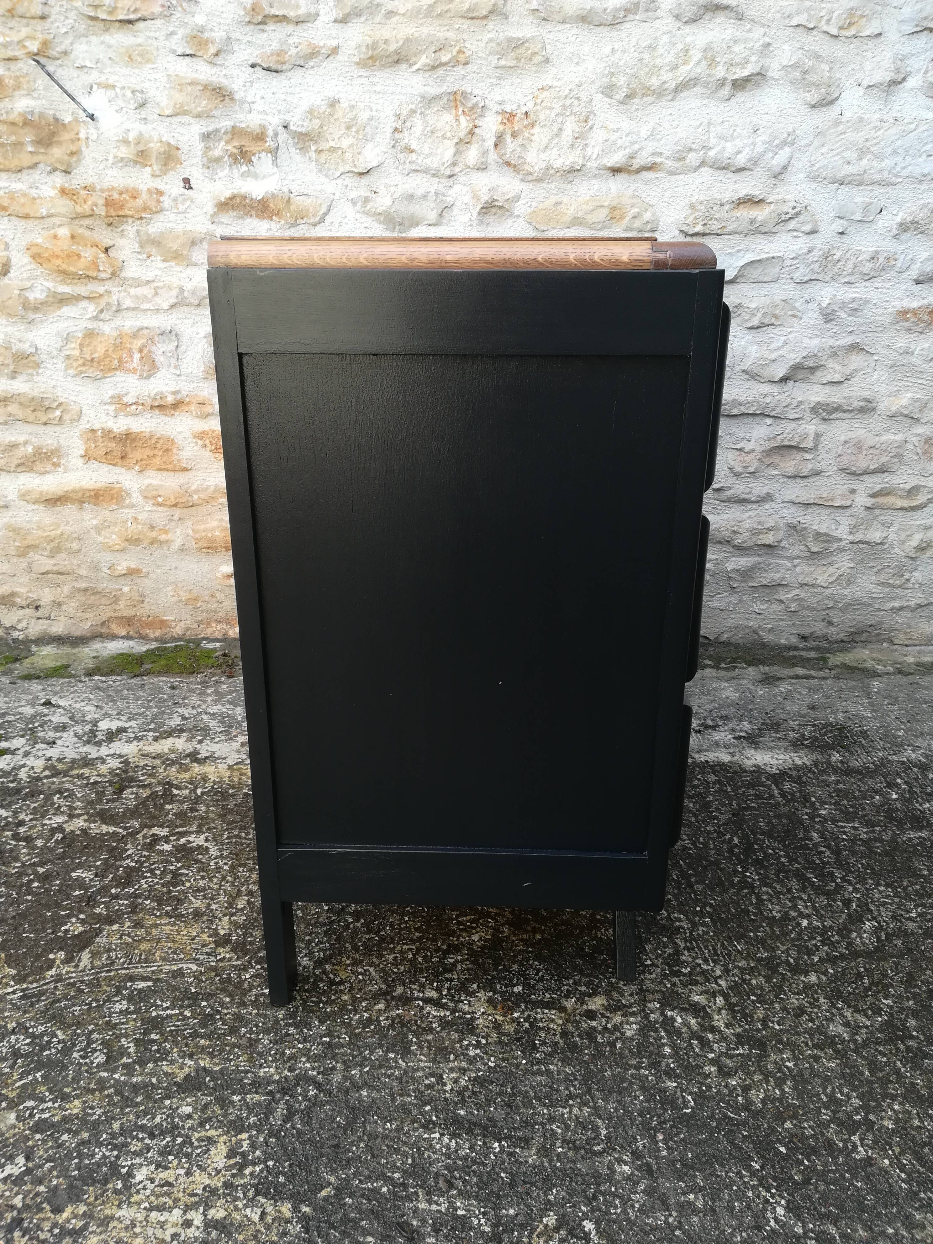Commode vintage