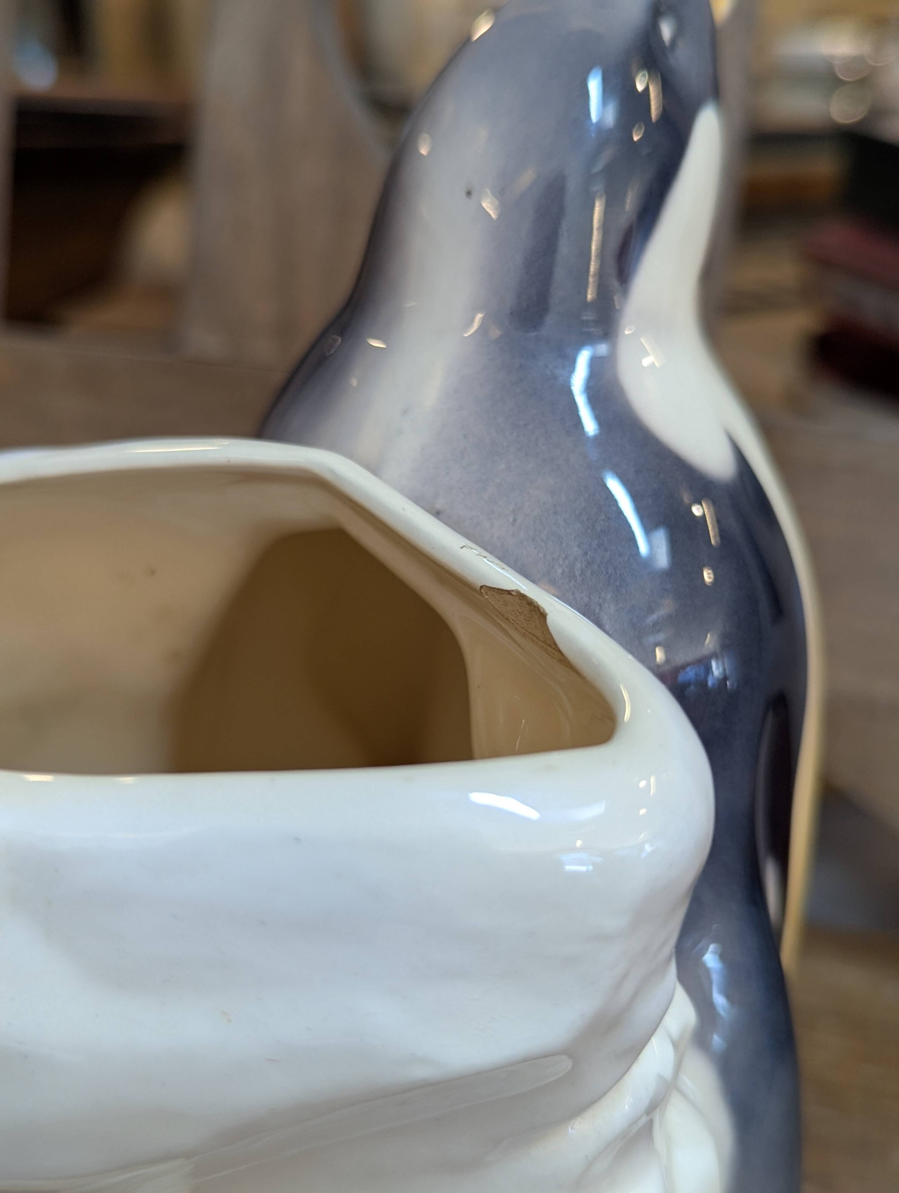 Pichet vintage pingouin barbotine