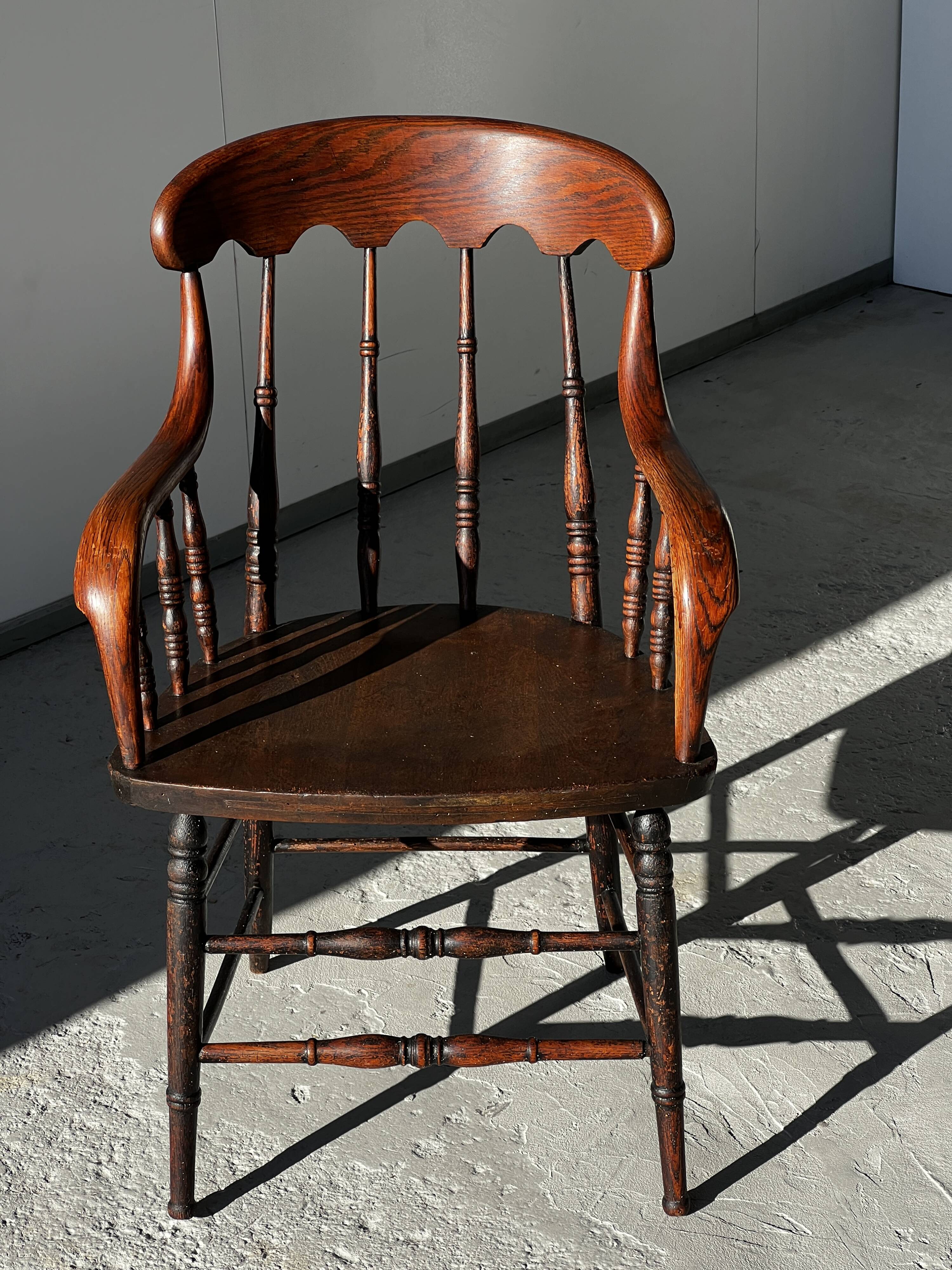 Fauteuil Windsor en bois tourné XXIXème