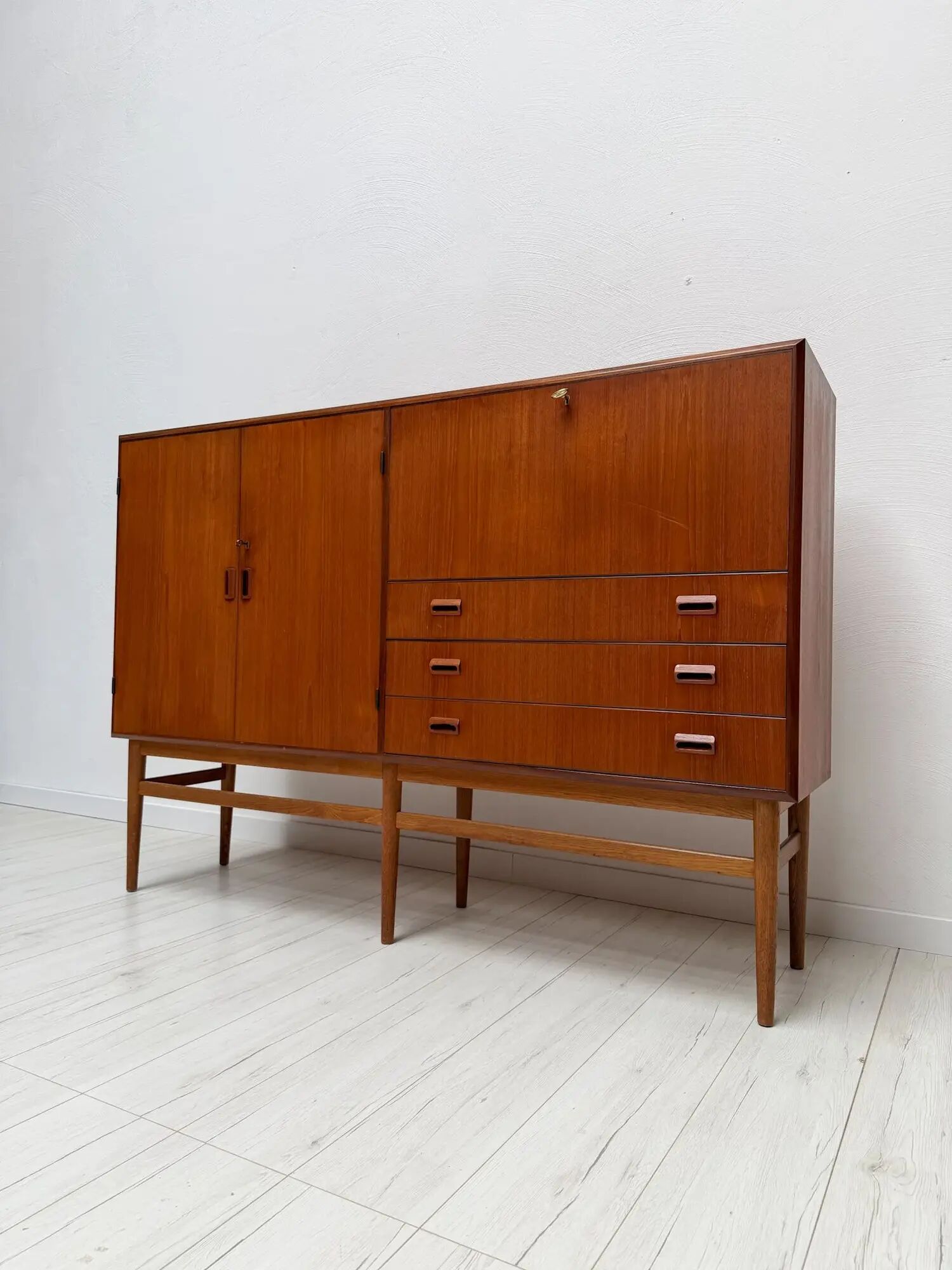 1960s vintage Danish sideboard highboard attributed to Børge Mogensen