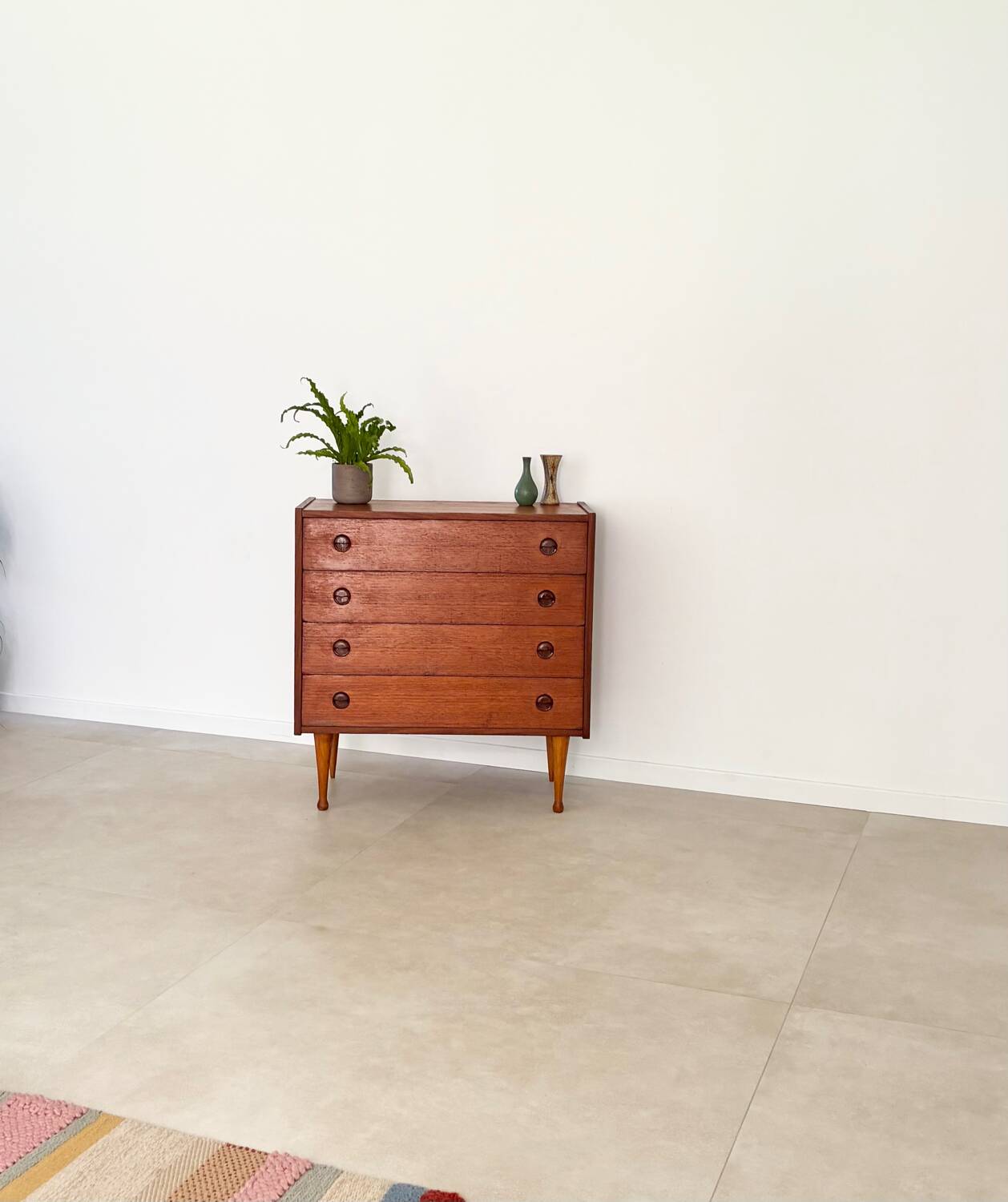 Commode vintage scandinave