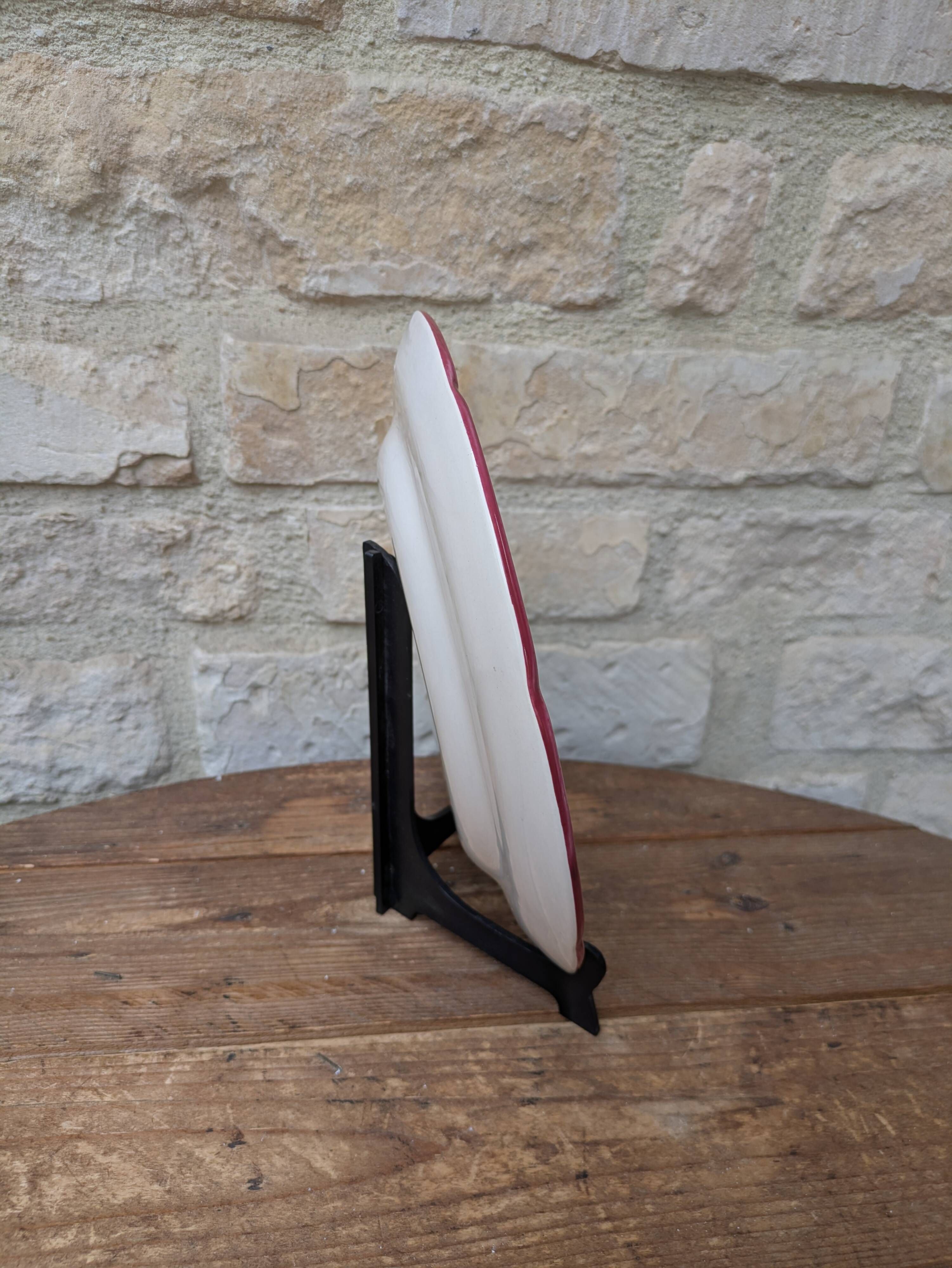 Ancienne assiette avec blasons et armoiries Saint Clément France