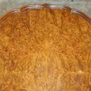 Table basse vintage Burr Walnut pivotante années 1940