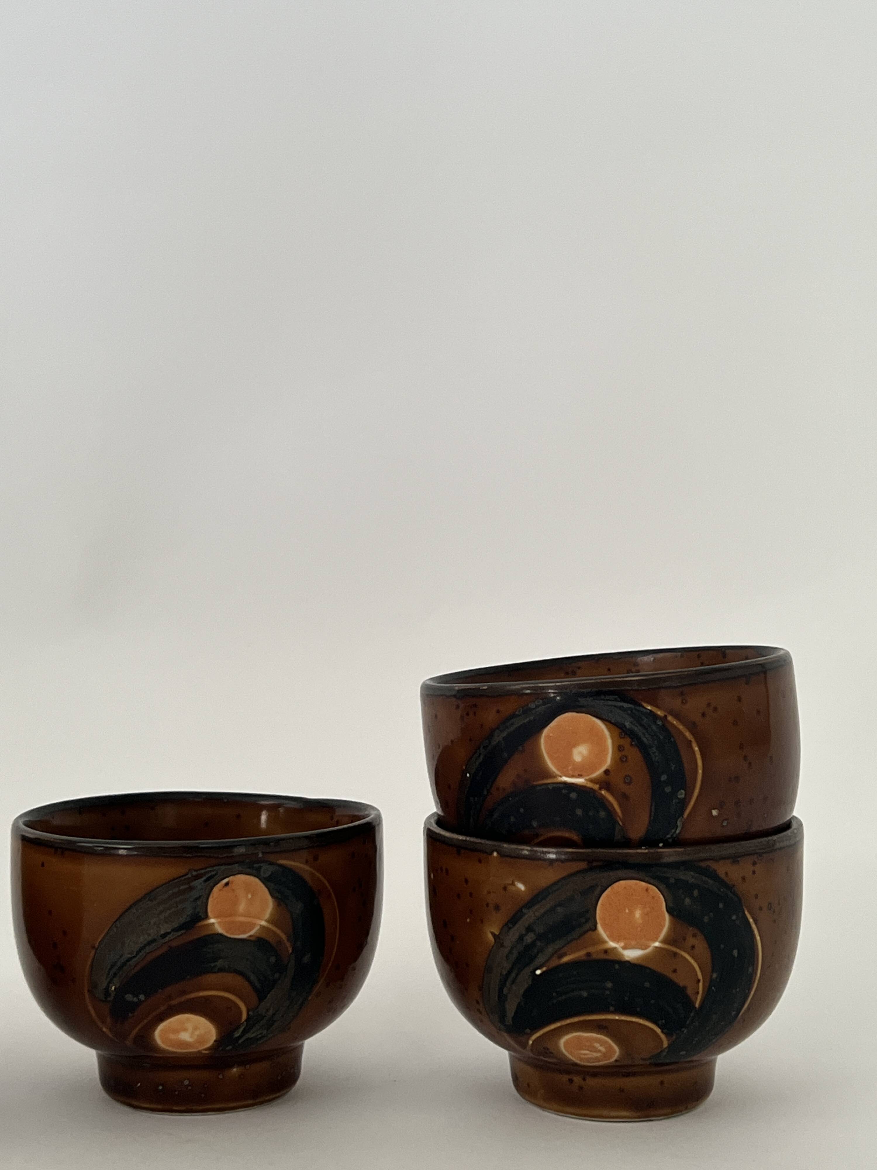 Set of 4 ceramic cups, Japanese pottery, circa 1960/70
