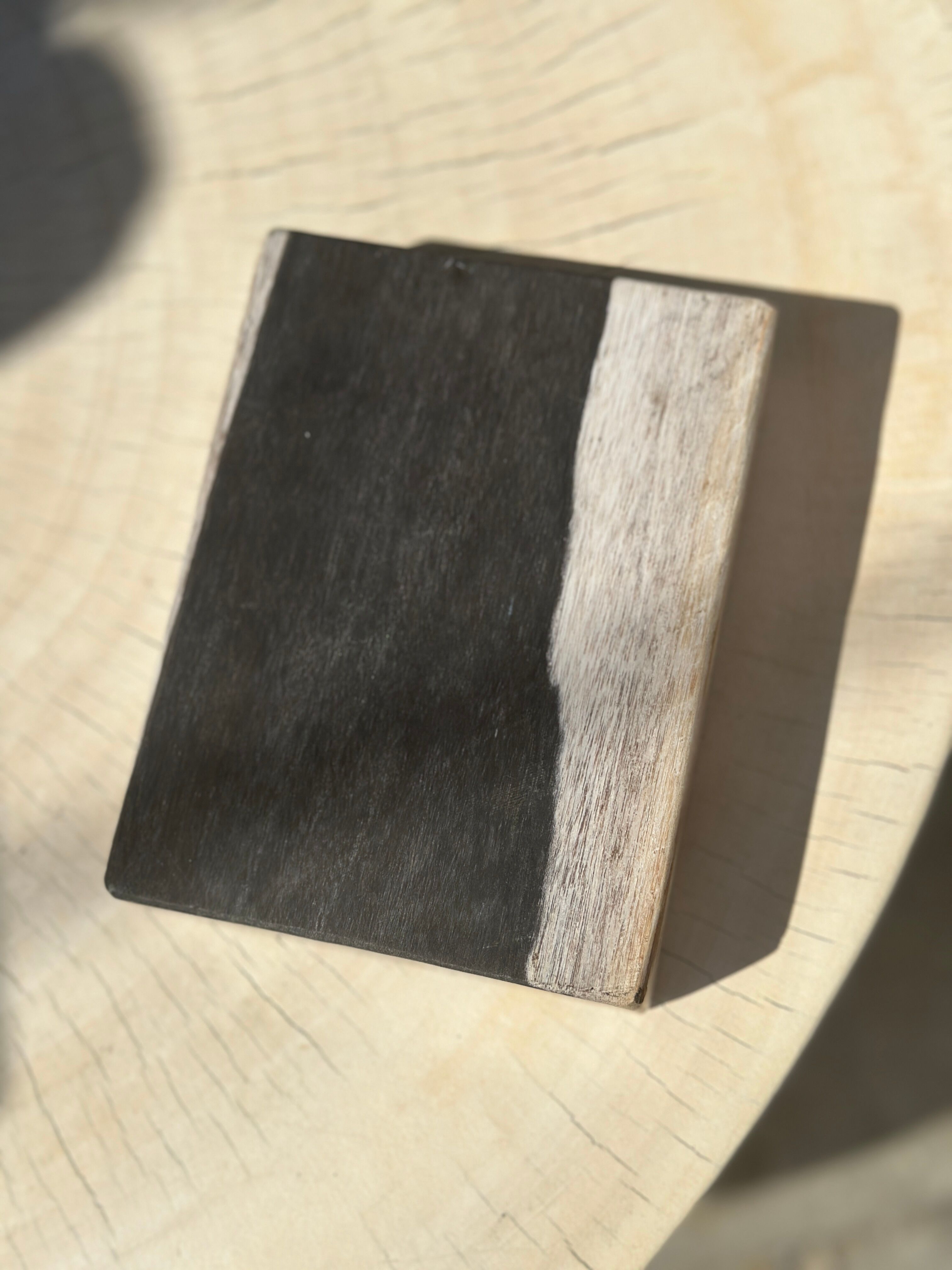 Porte savon en bois pétrifié bandes blanches de chaque côté