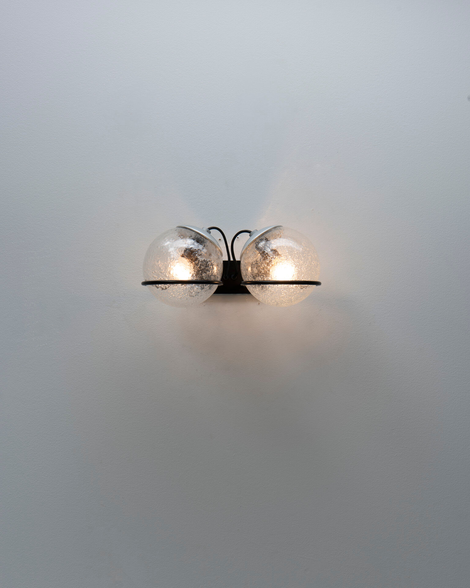 372/2 wall light by Gino Sarfatti for Arteluce Italy 1950s