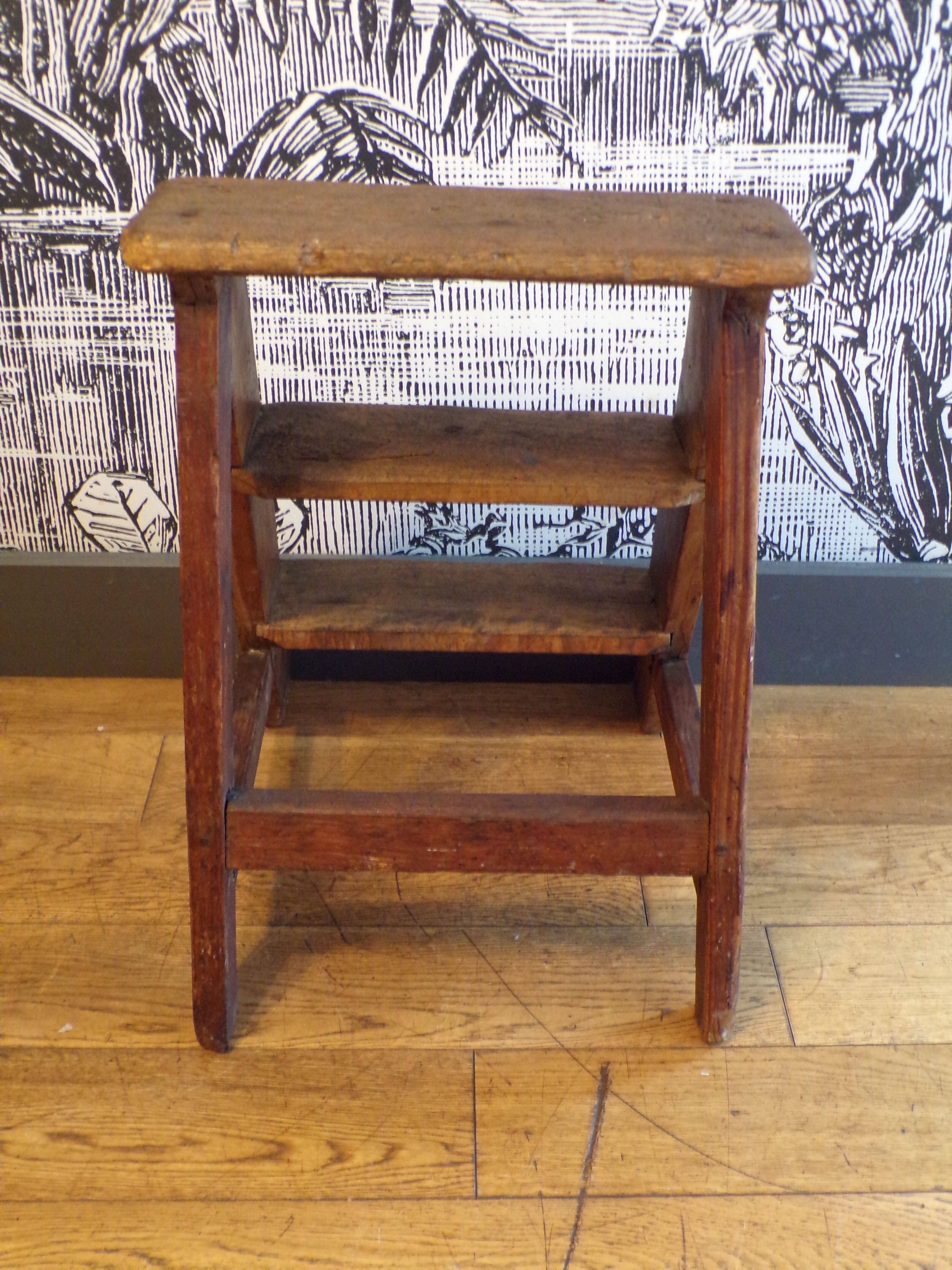 Old stepladder 3 wooden steps