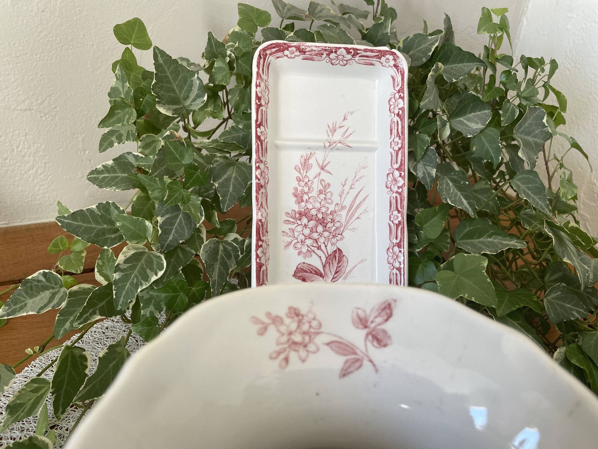 Antique earthenware jug & brush holders from Creil & Montereau