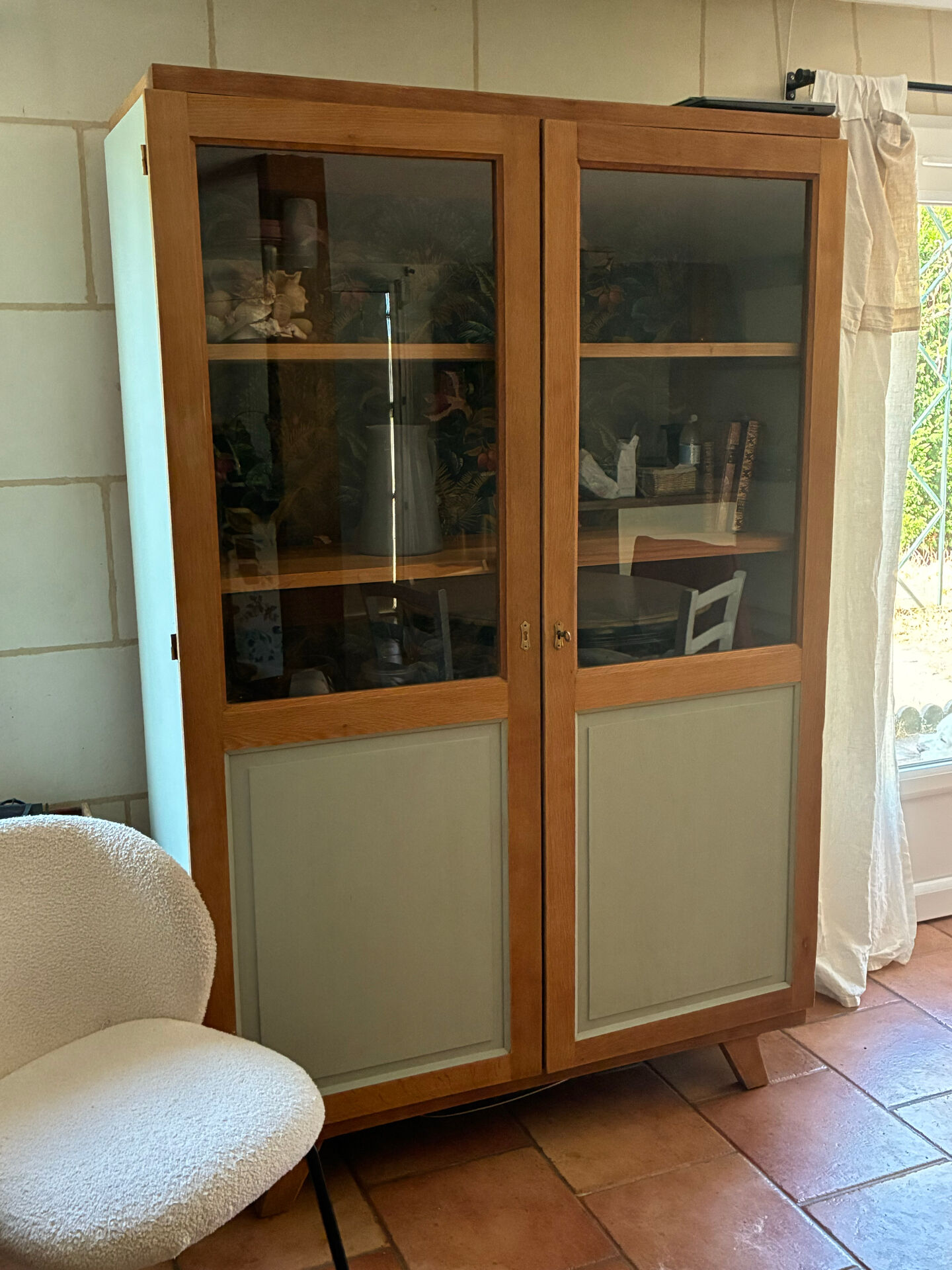 Cupboard/display cabinet/dish cabinet