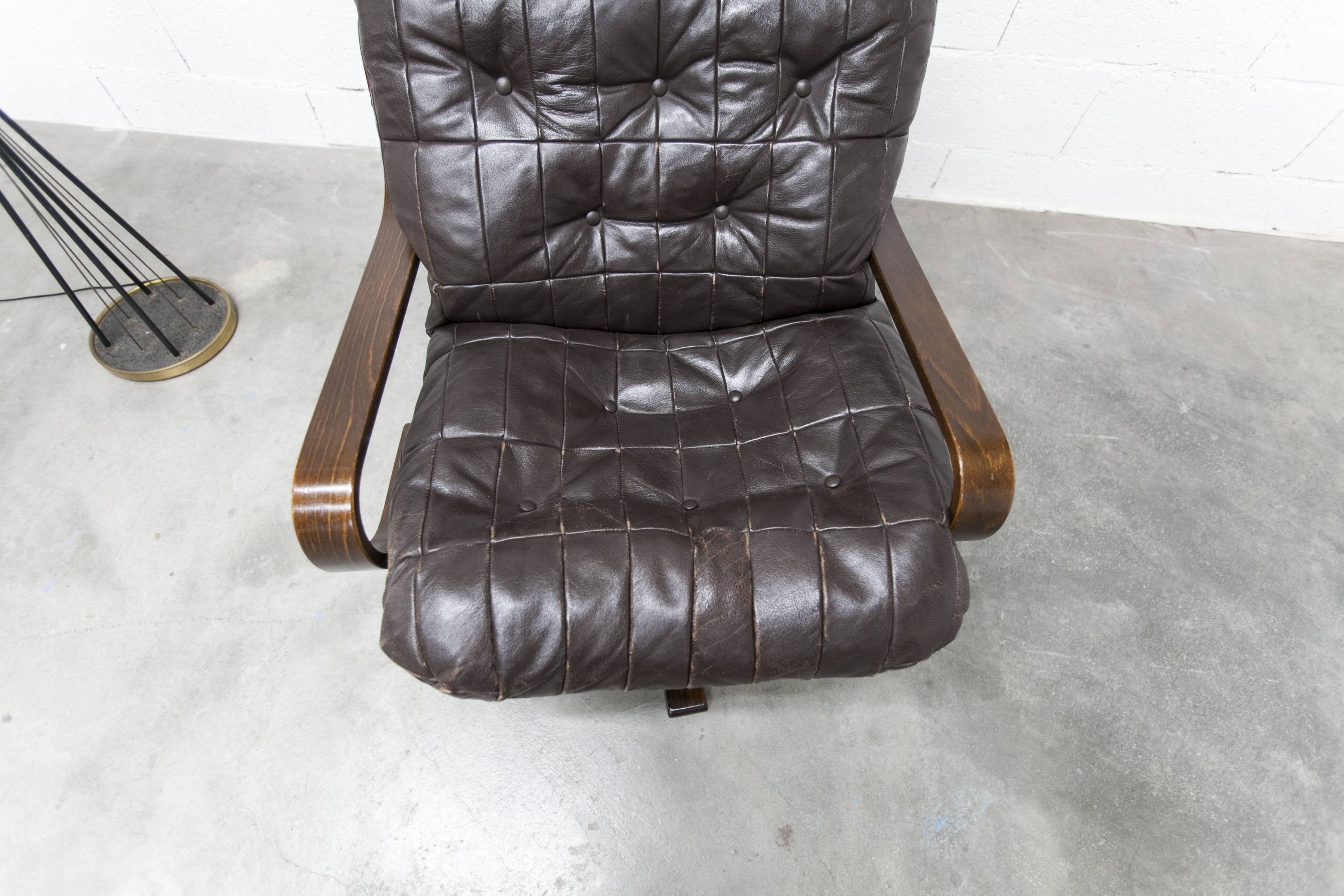 Scandinavian armchair 1970 curved laminated wood leather seat