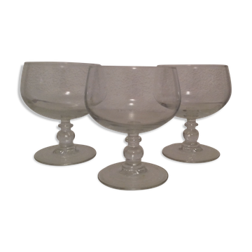 Lot 3 glasses cups