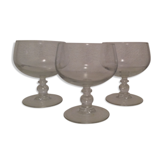 Lot 3 glasses cups