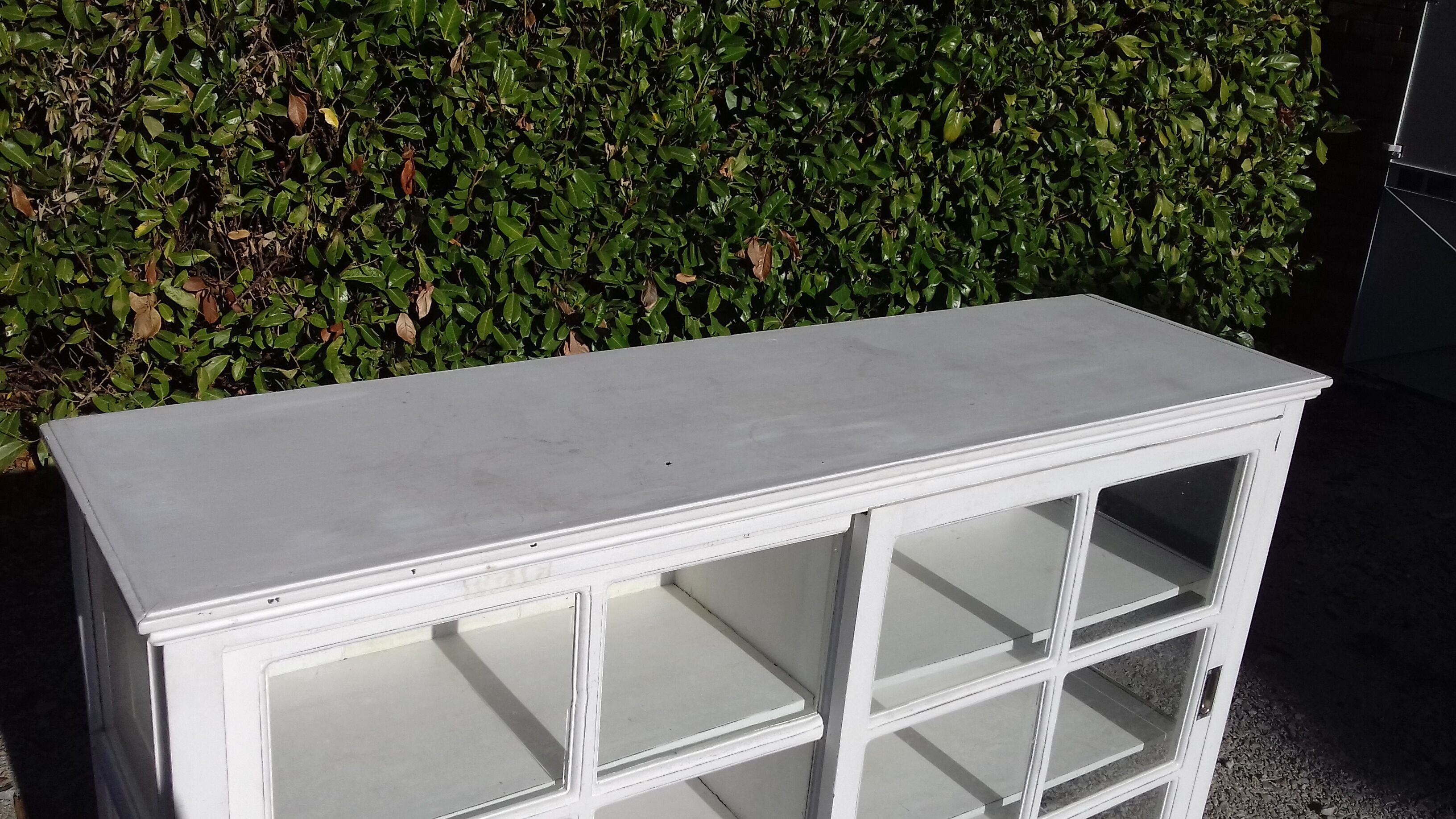 Showcase 2 doors sliding white