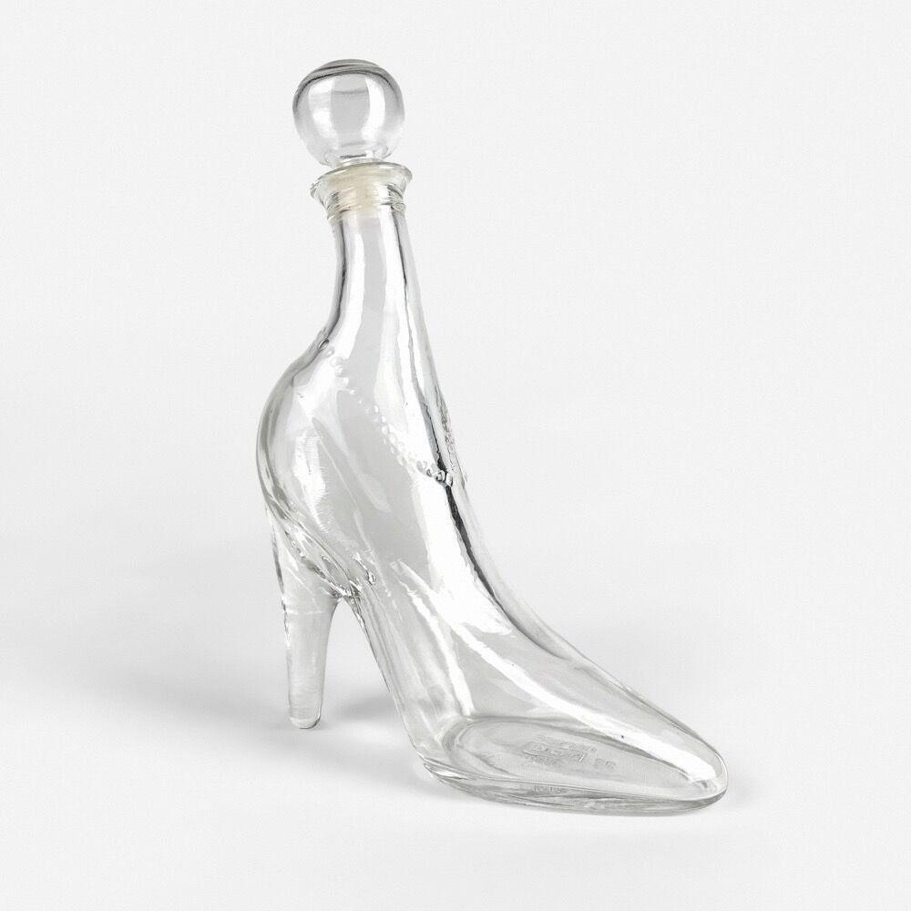 Glass pumps bottle