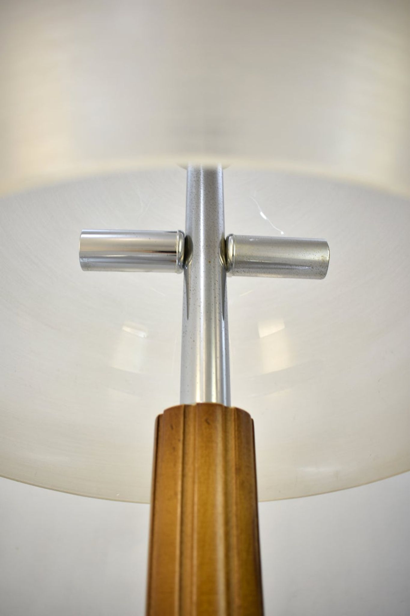 Vintage italian table lamp acrylic mushroom shaped shade, 1970's