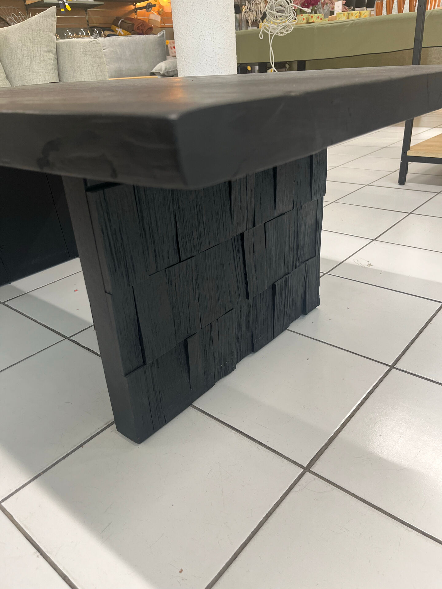Table basse en chêne des marais