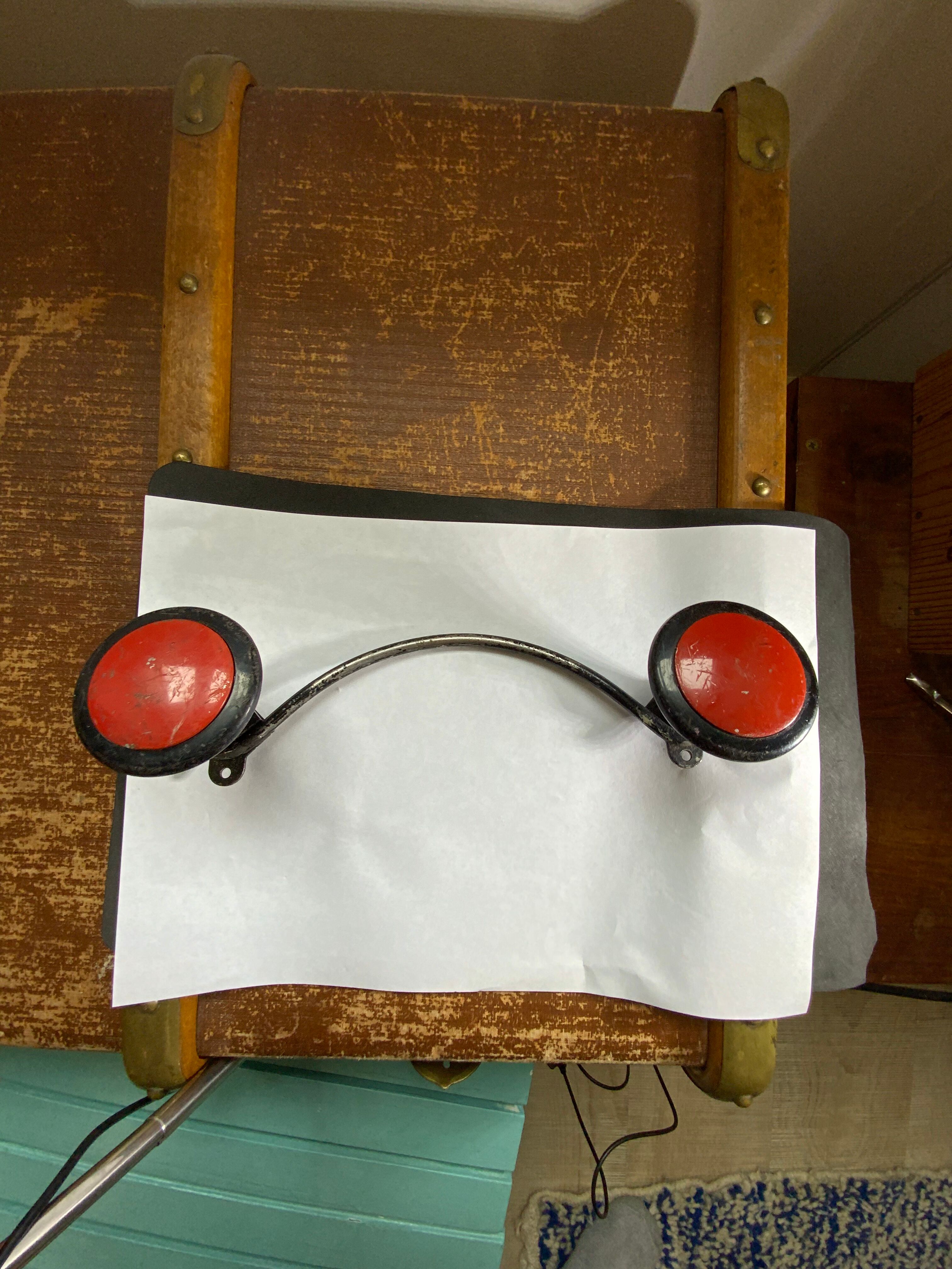Vintage double hook in metal and plastic red and black