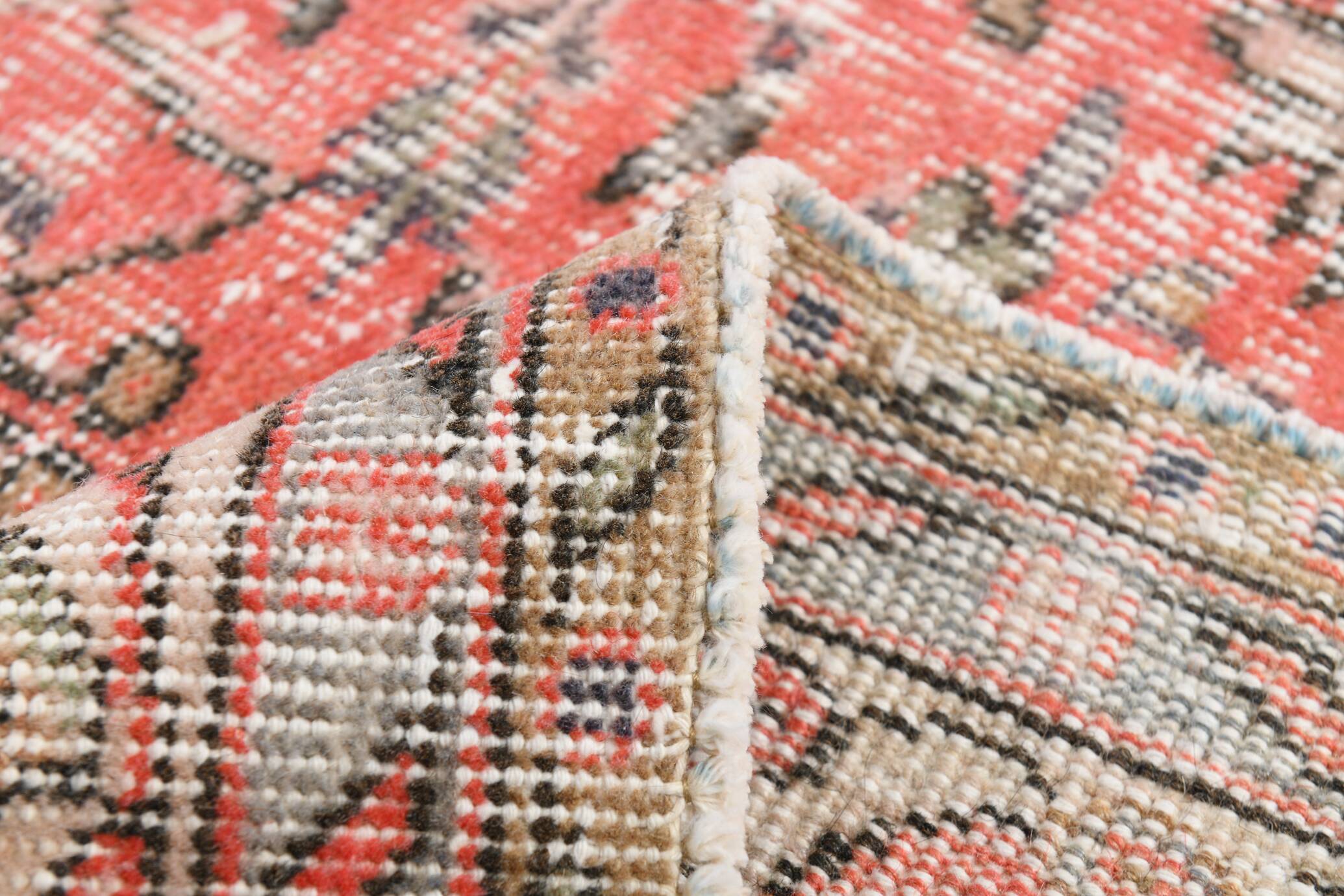 9x12 large red perisan rug, 267x385cm