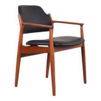 Chaises danoises en teck du milieu du siècle, modèle 62a par Arne Vodder pour Sibast, années 1960.