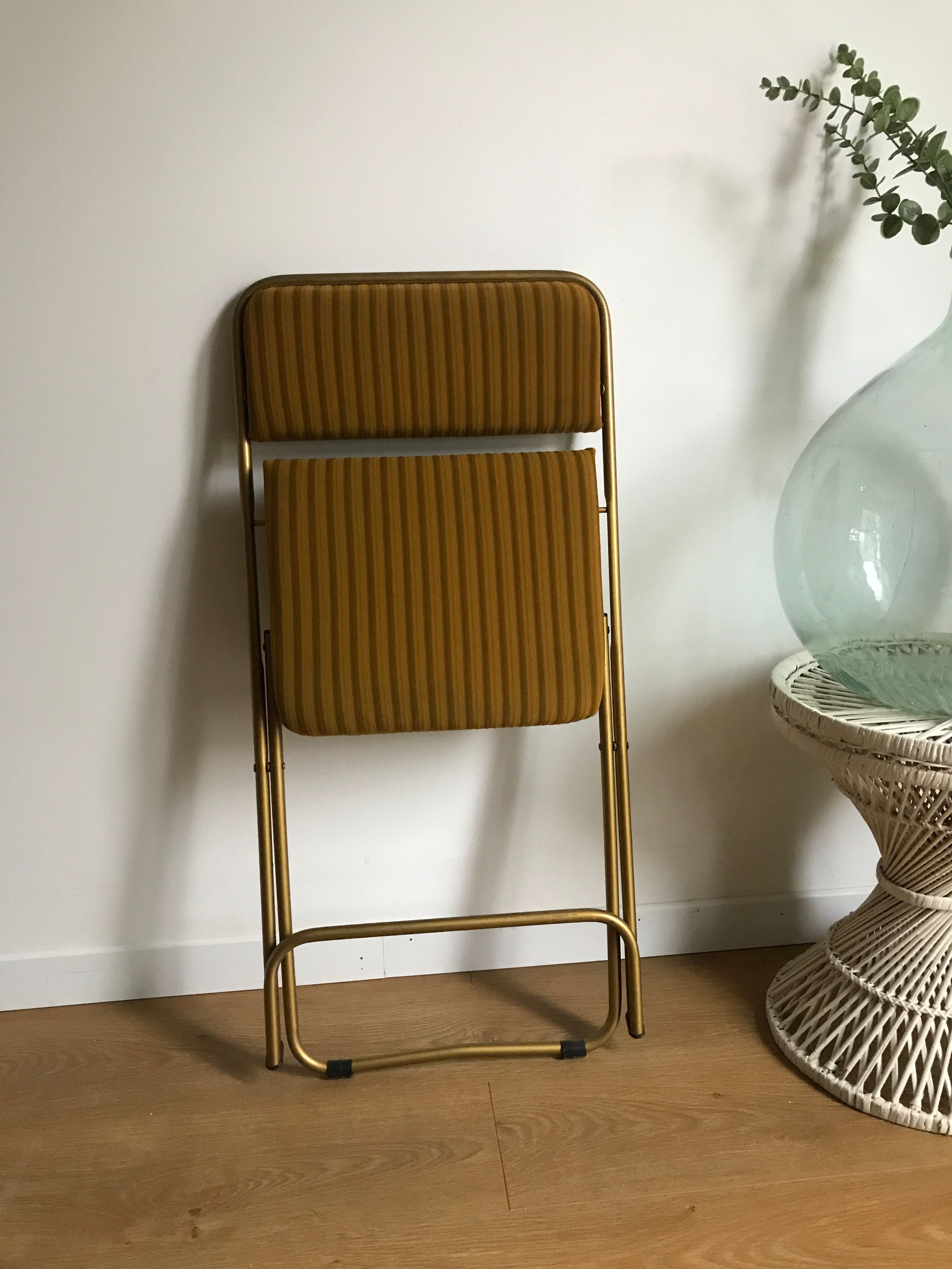 Vintage folding chair lafuma chantazur with striped gold fabric