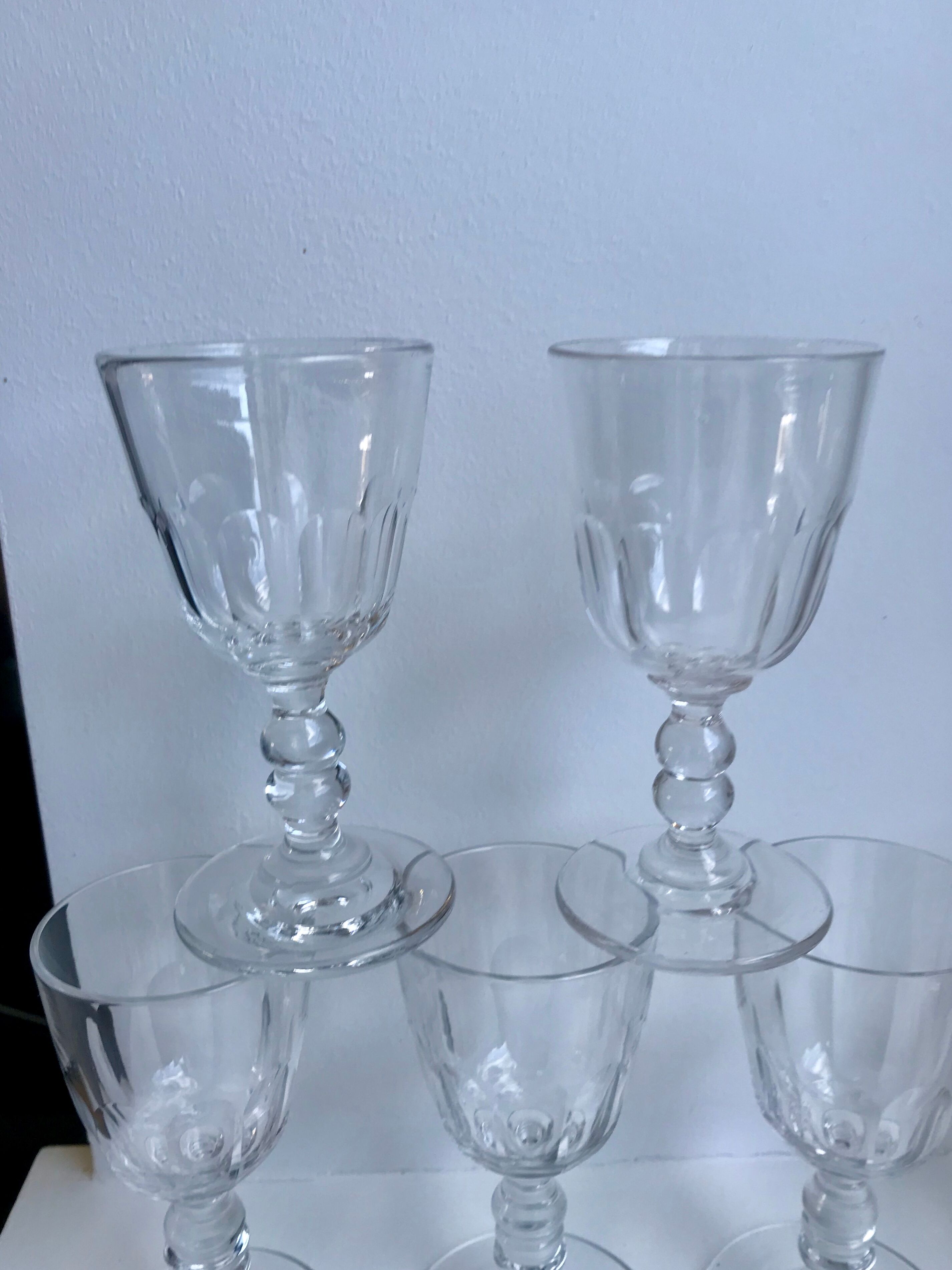 Set of 6 molded glass wine glasses, 20-30s