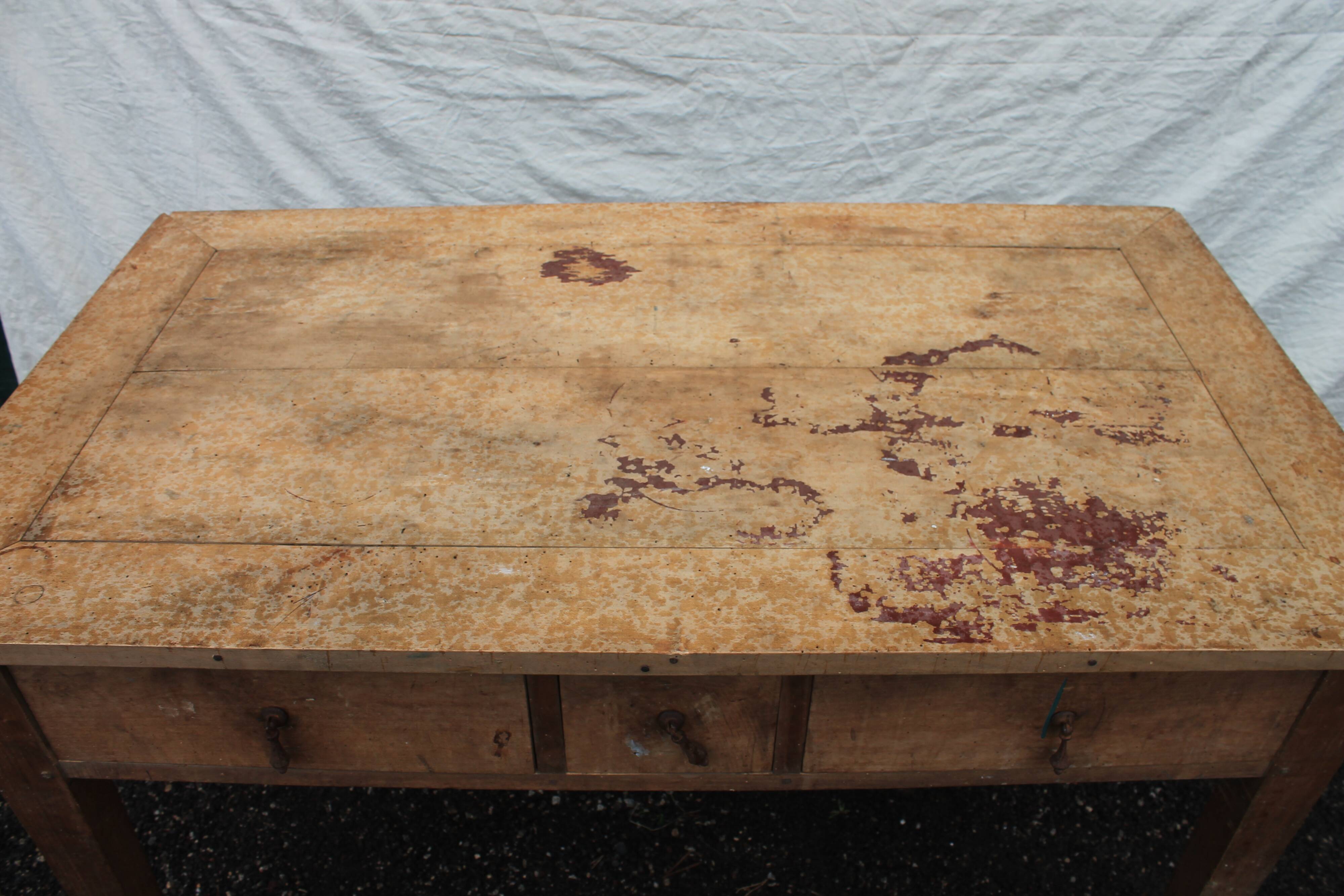 Farm table