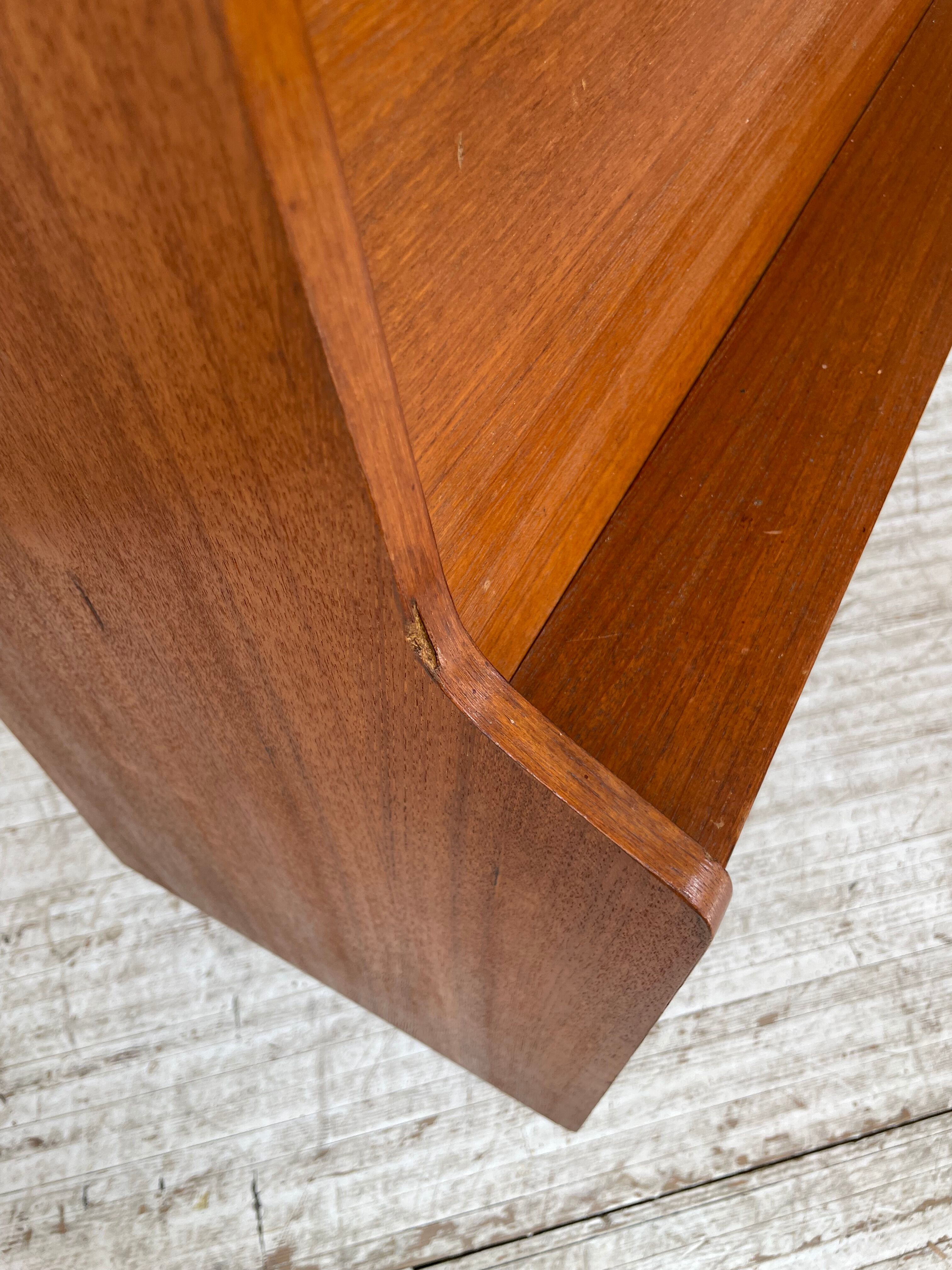 Secretary Samcom teck 1960