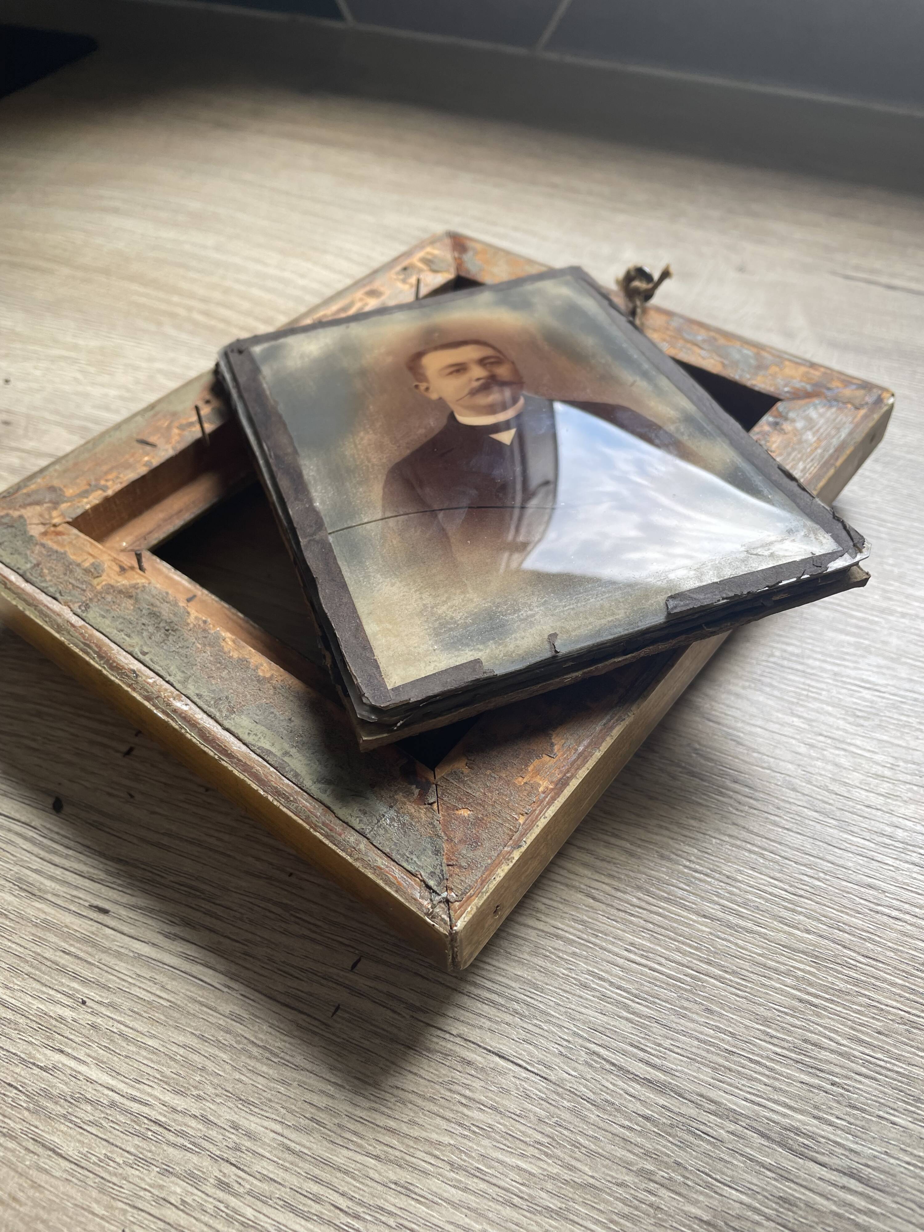 Portrait, photograph, ambrotype, hand painted, 19th century, signed EV, dated 1881, curved glass