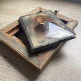 Portrait, photographie, ambrotype, peint à la main, XIXème, signé EV, daté 1881, verre bombé