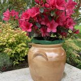 Brown stoneware jar pot