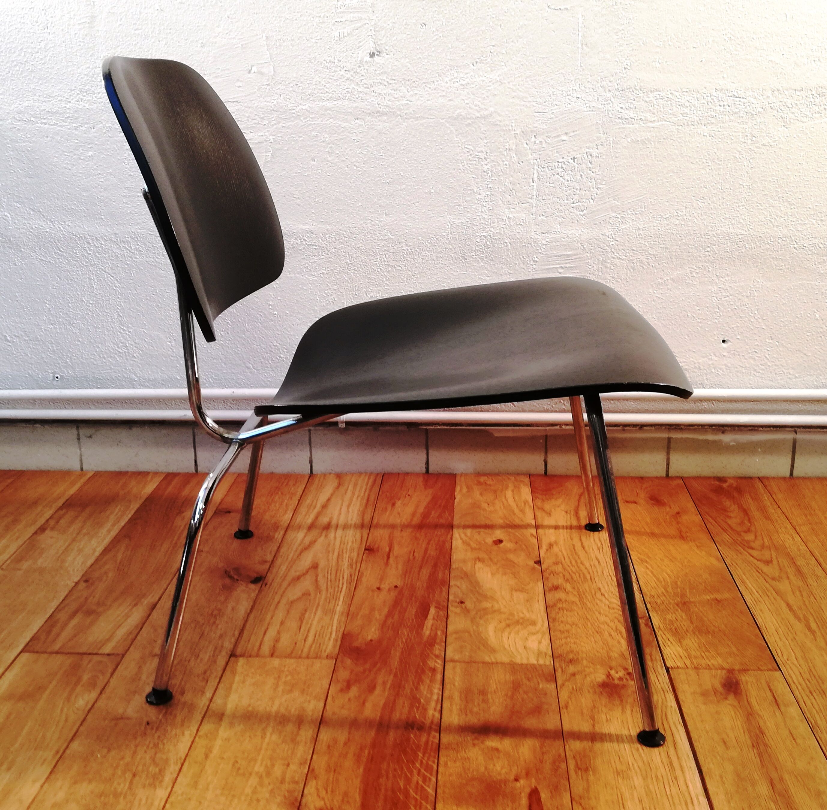 LCM Eames Chair