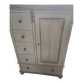 Bonnetier wardrobe